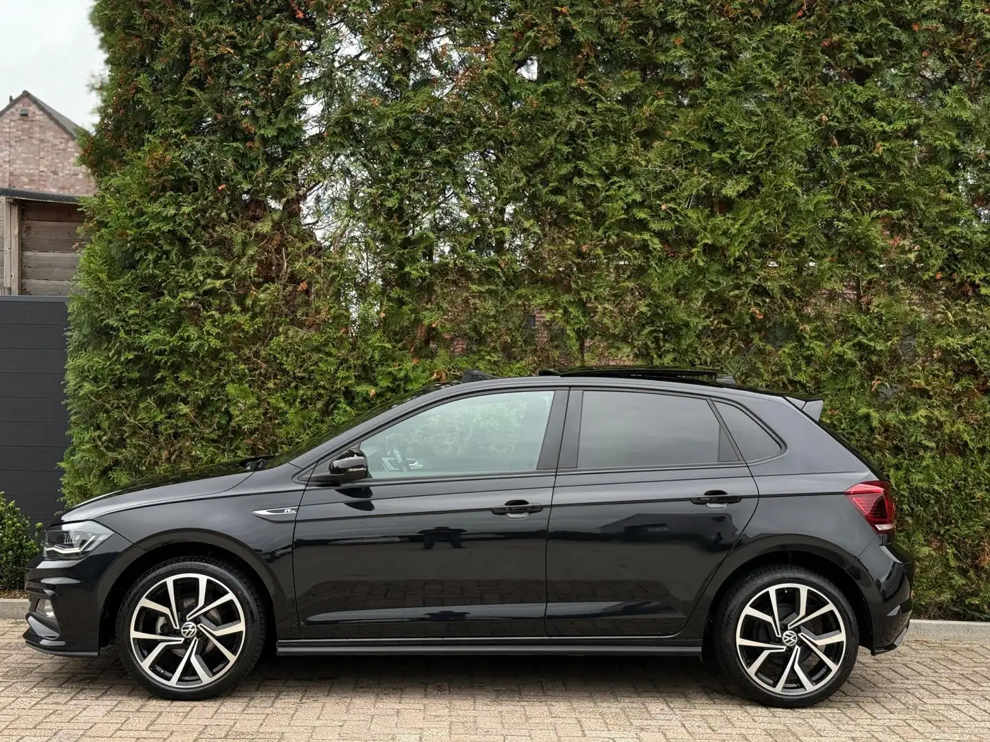 Volkswagen Polo 1.0 TSI 2x R-Line Panorama CarPlay Nero - 2