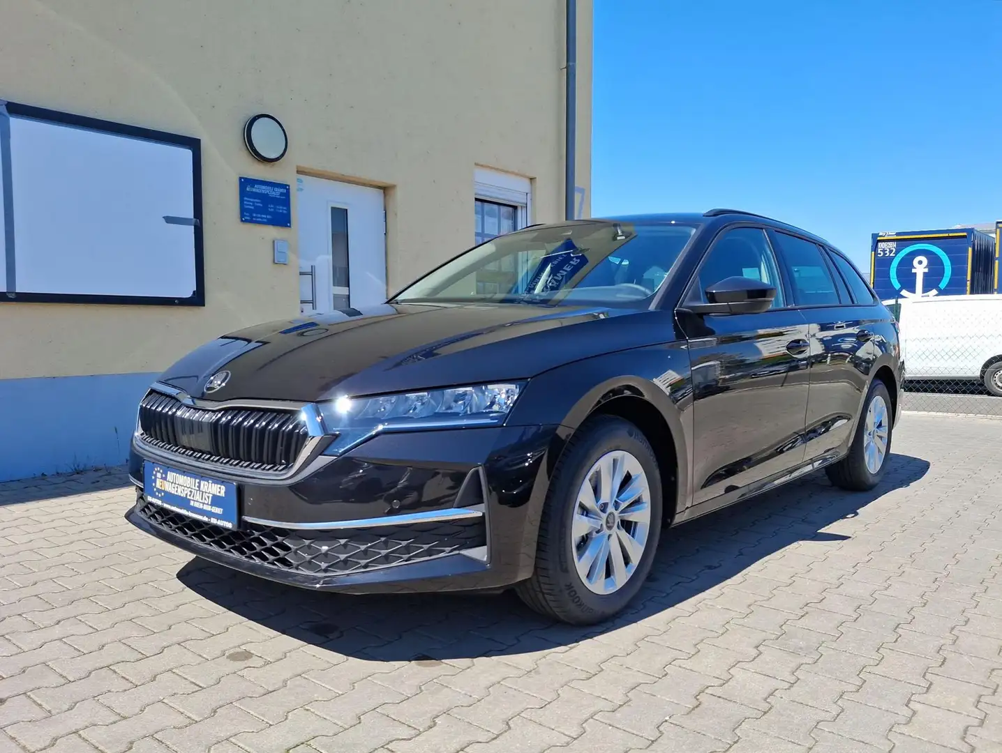 Skoda Octavia Combi Selection NEUES MODELL AHK Klimaauto. PDC... Schwarz - 1