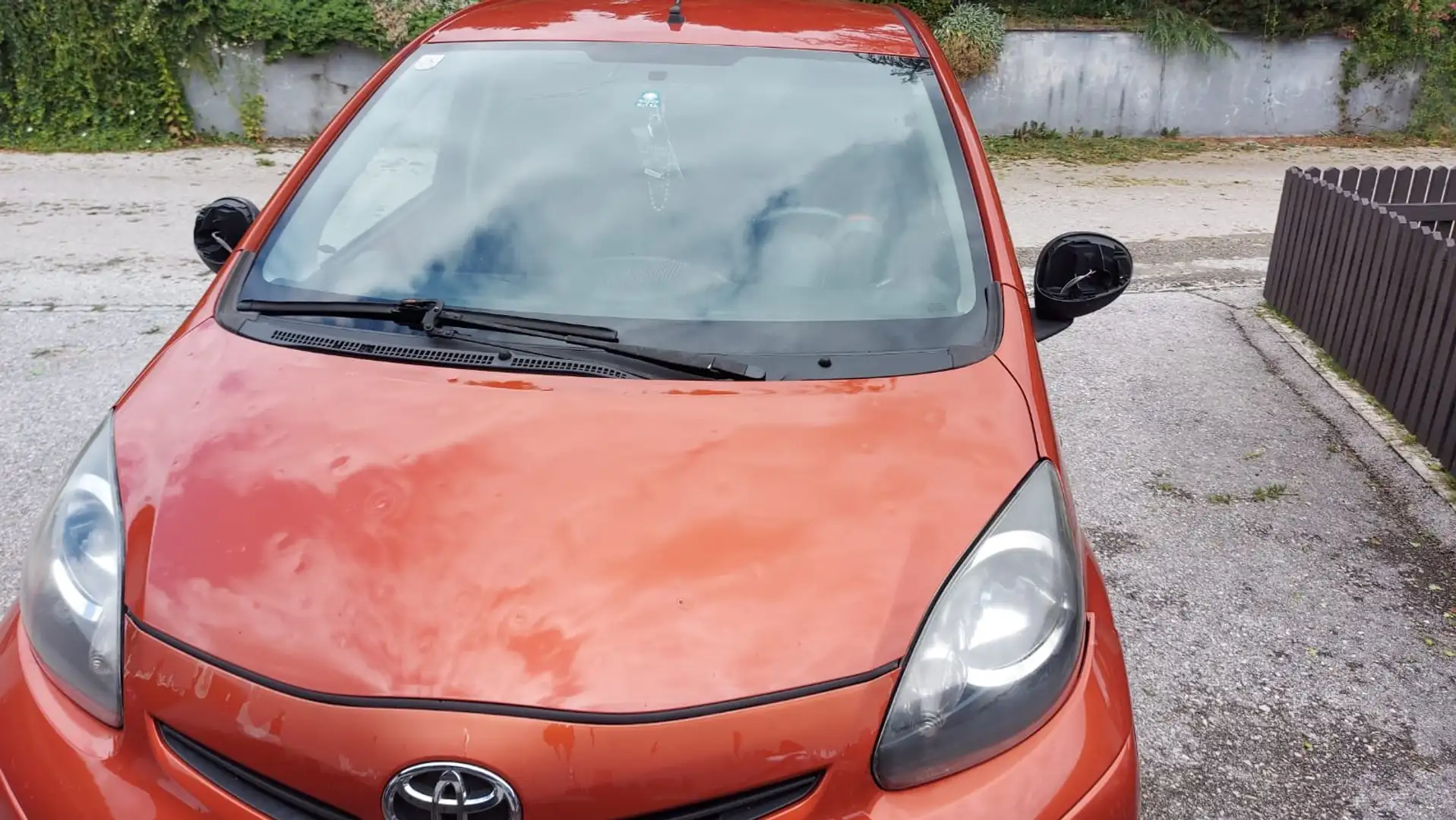 Toyota Aygo Aygo 1,0 VVT-i Cool Cool Orange - 1