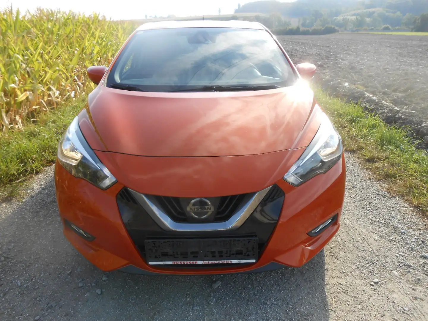 Nissan Micra N-Connecta Orange - 2