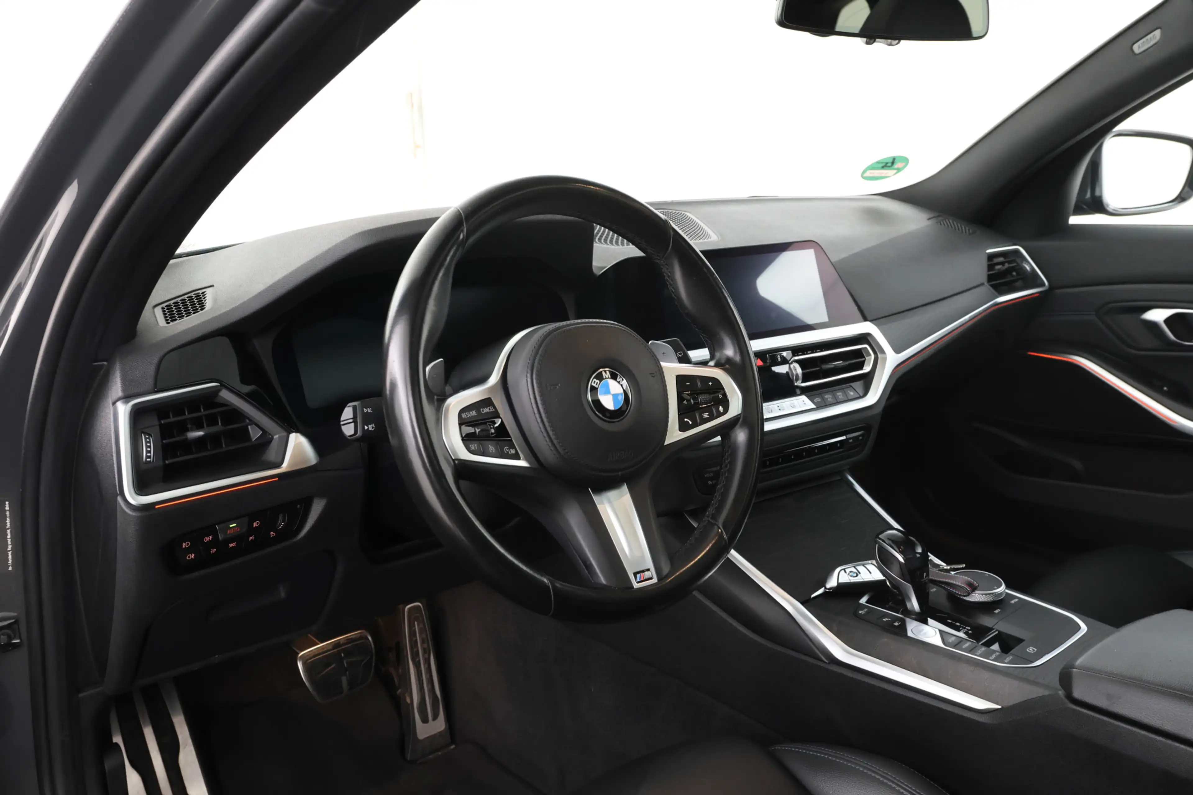 BMW 330 3-serie Touring 330e xDrive High Executive Panoram — photo 16