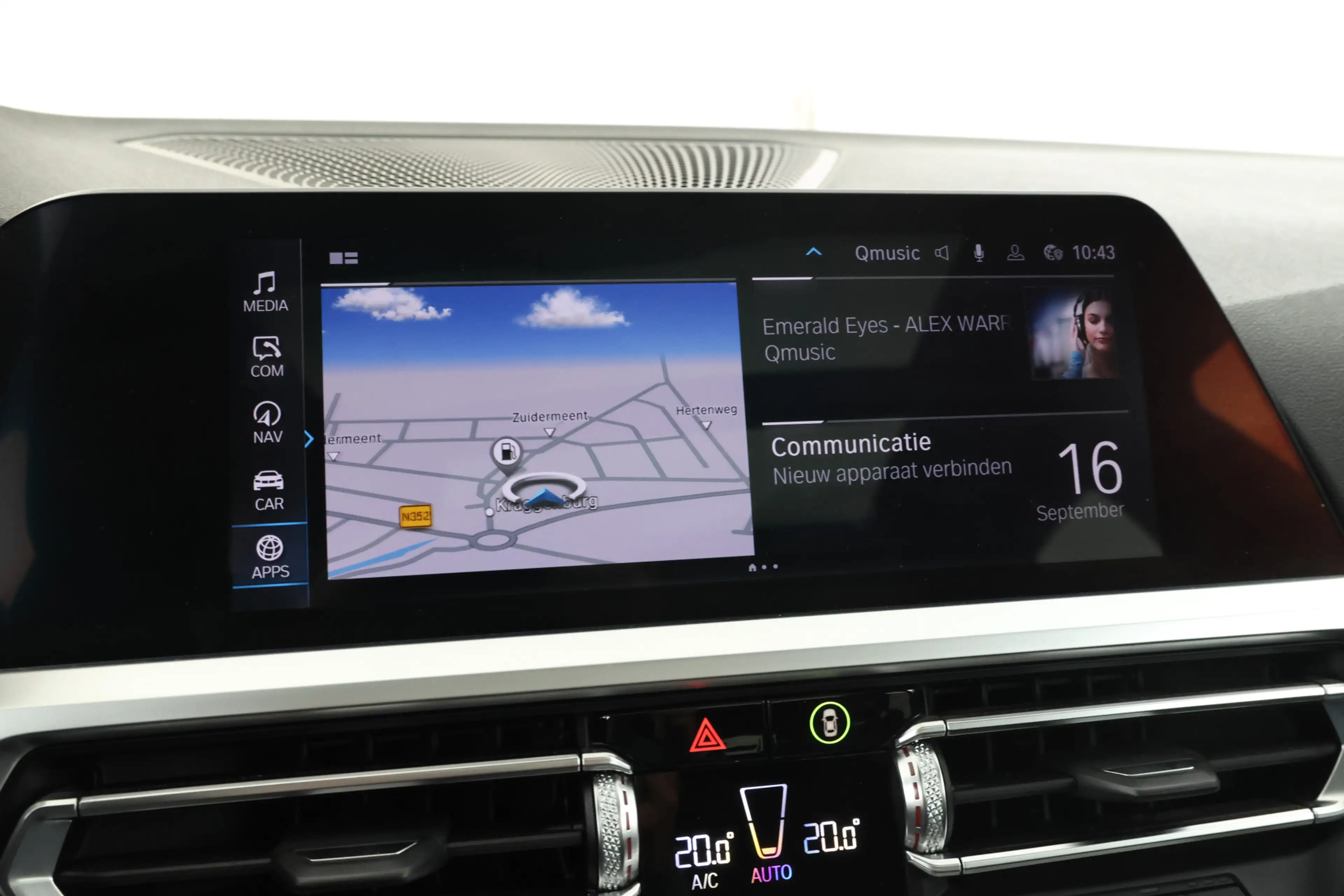 BMW 330 3-serie Touring 330e xDrive High Executive Panoram — photo 28