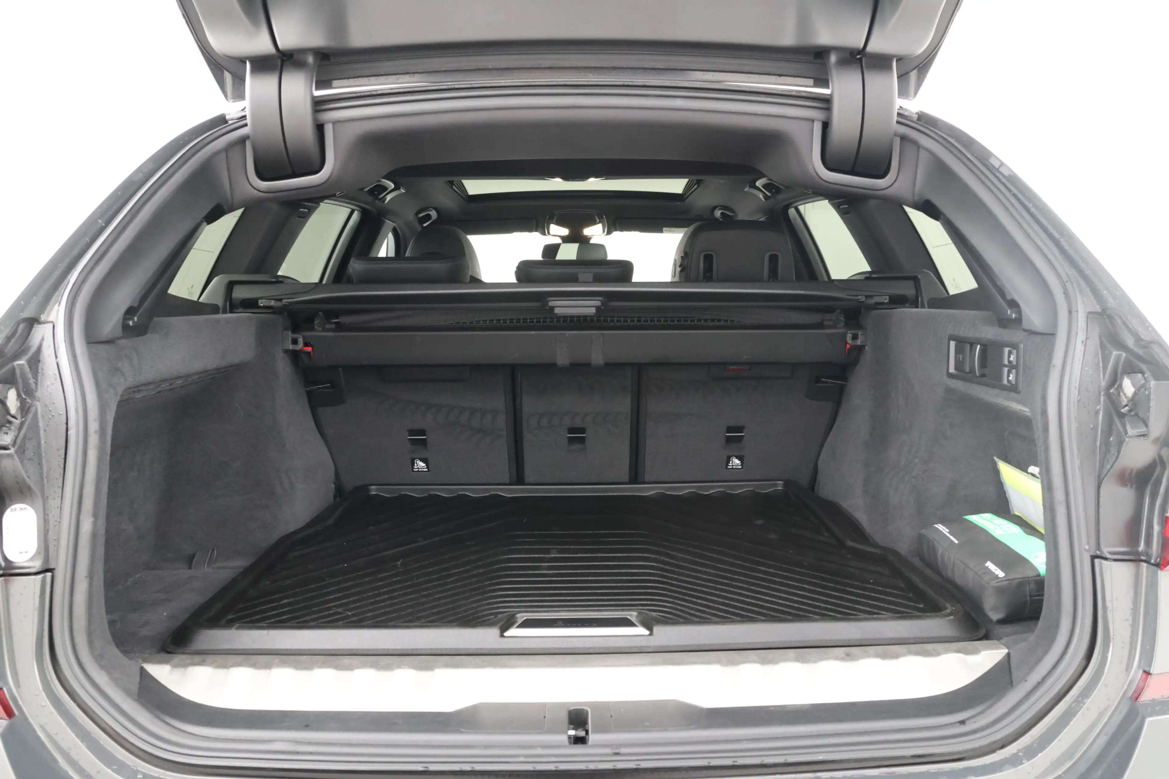 BMW 330 3-serie Touring 330e xDrive High Executive Panoram — photo 15