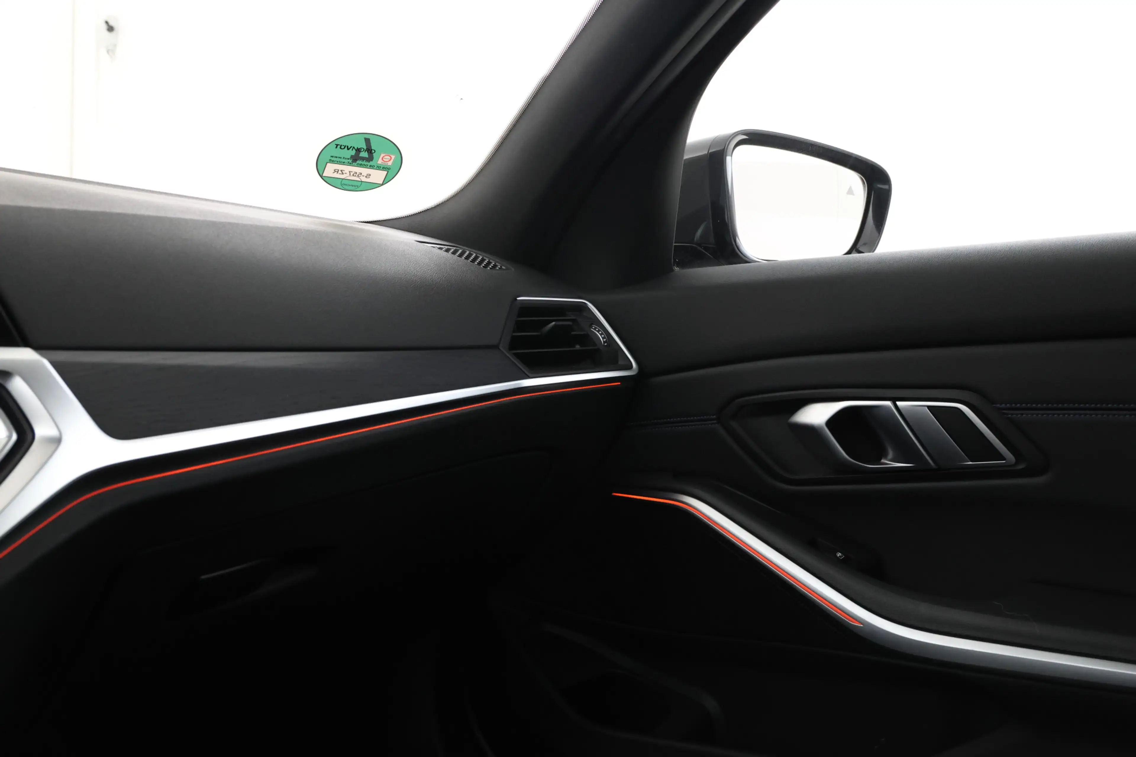 BMW 330 3-serie Touring 330e xDrive High Executive Panoram — photo 39