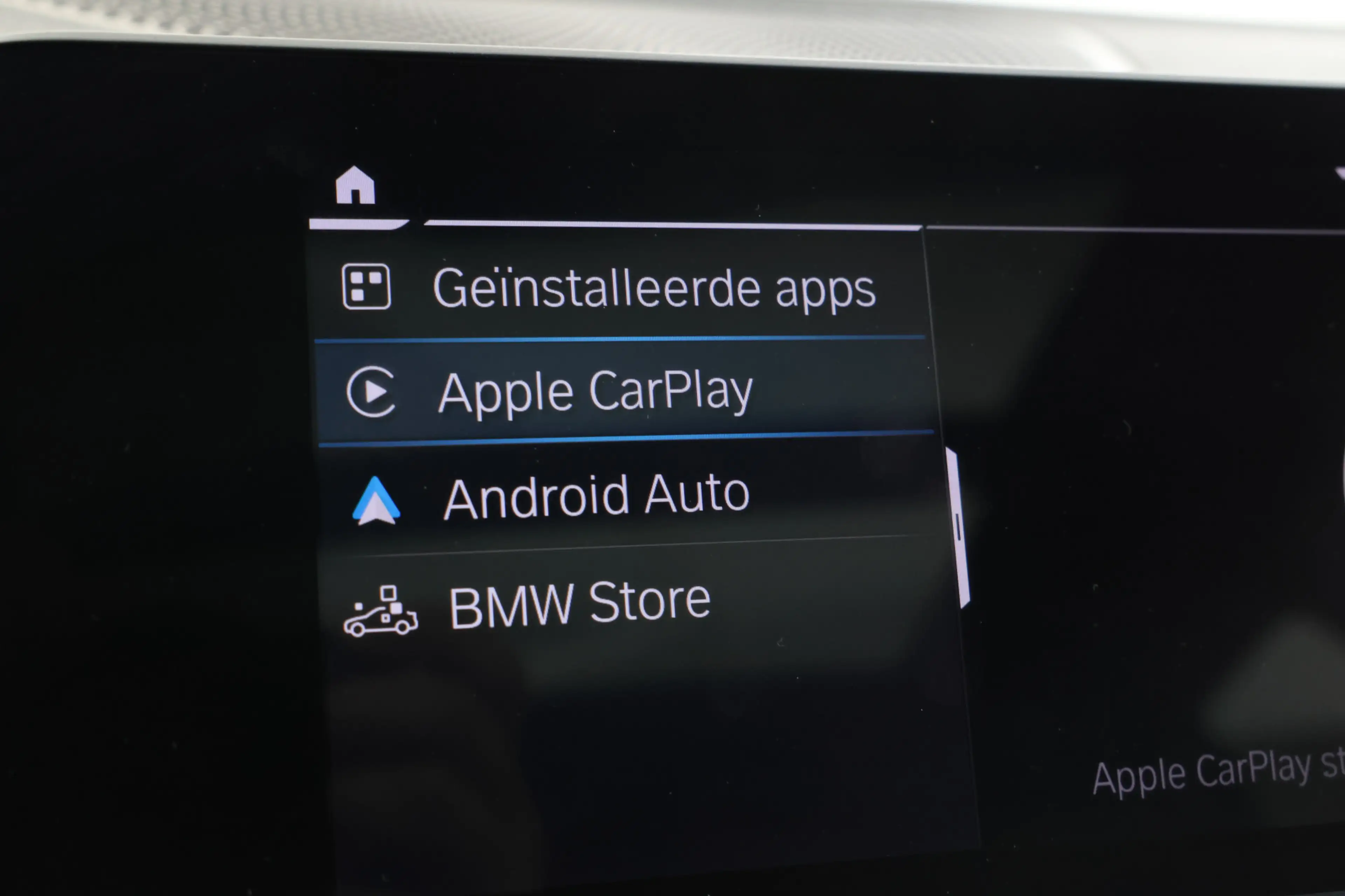 BMW 330 3-serie Touring 330e xDrive High Executive Panoram — photo 33
