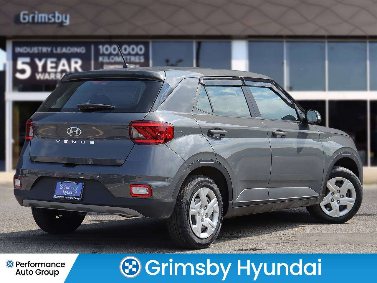 2024 Hyundai Venue Essential | FWD | APPLE CARPLAY — снимка 1