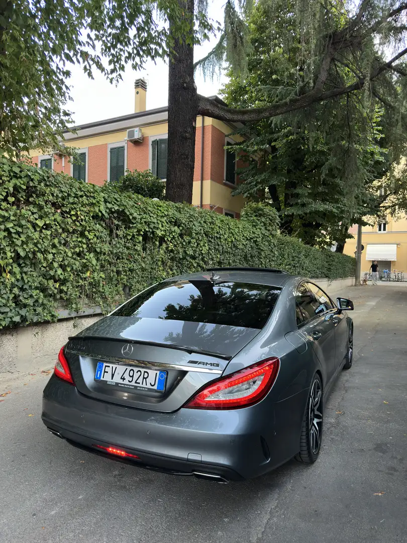 Mercedes-Benz CLS 350 d Premium 4matic 258cv auto Grijs - 1