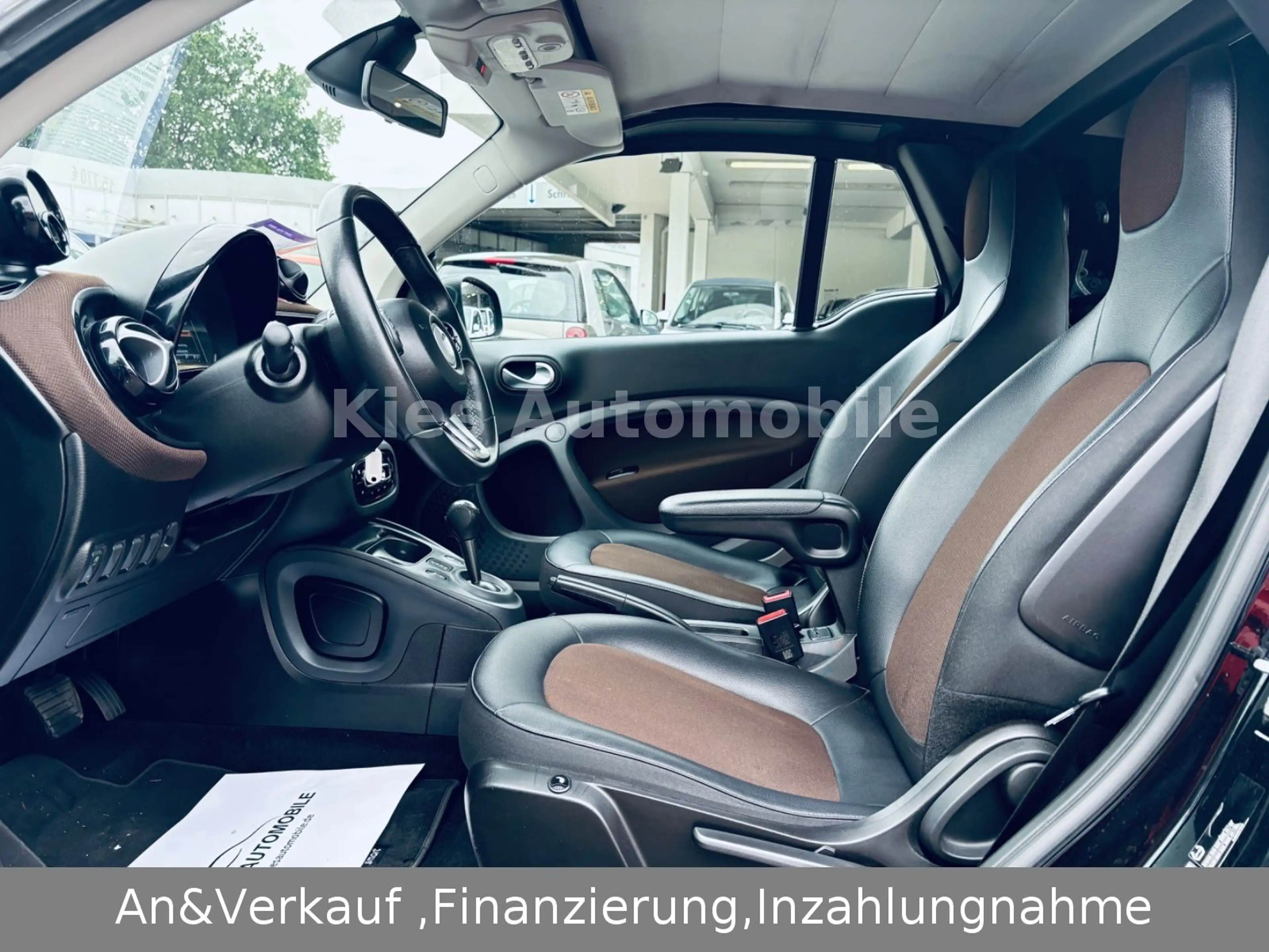smart forTwo Cabrio Perfect 90Ps AUTOM/NAVI/KAM/SITZH — photo 14