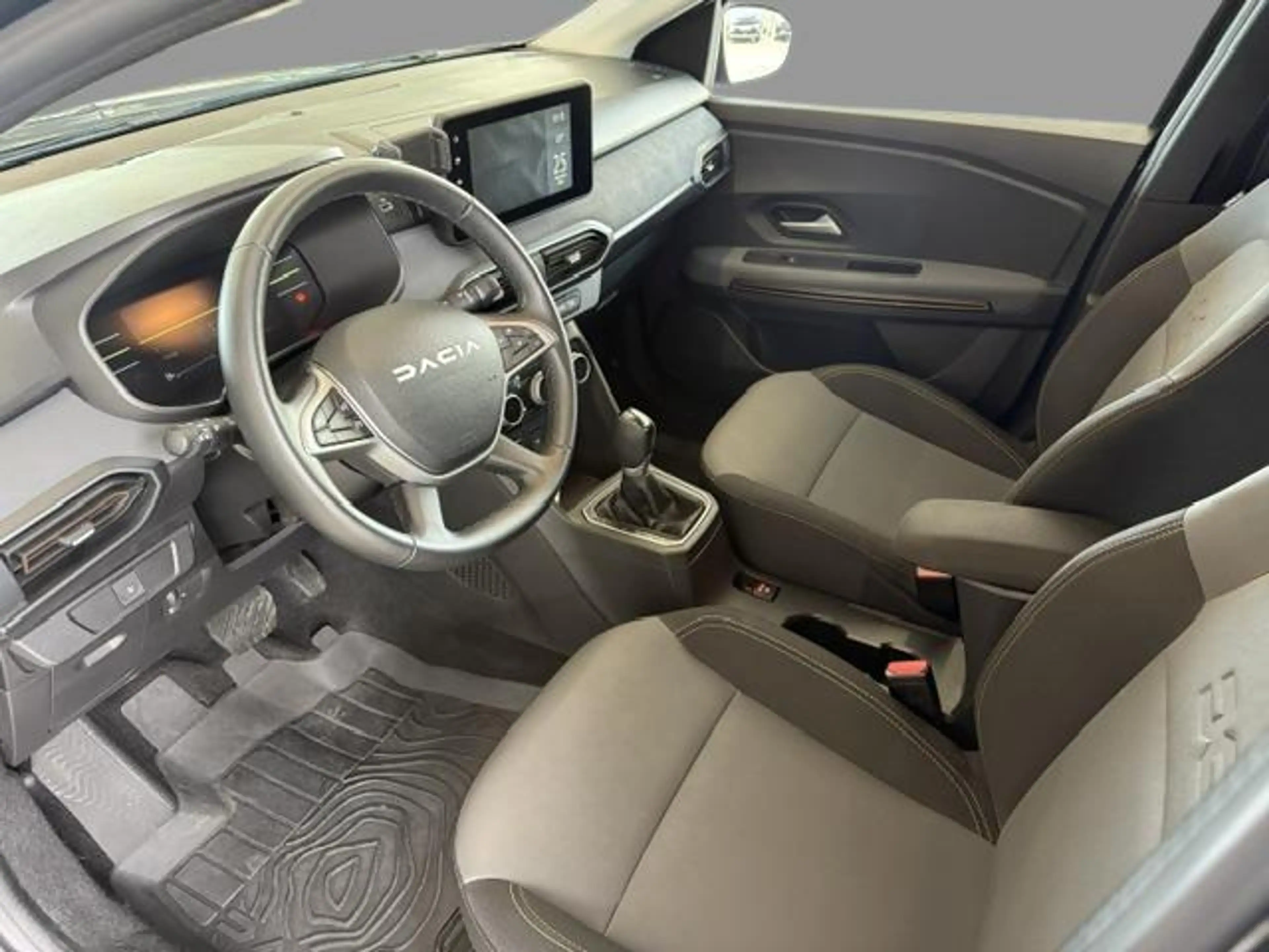 Dacia Jogger Hybrid 140 Extreme — photo 8
