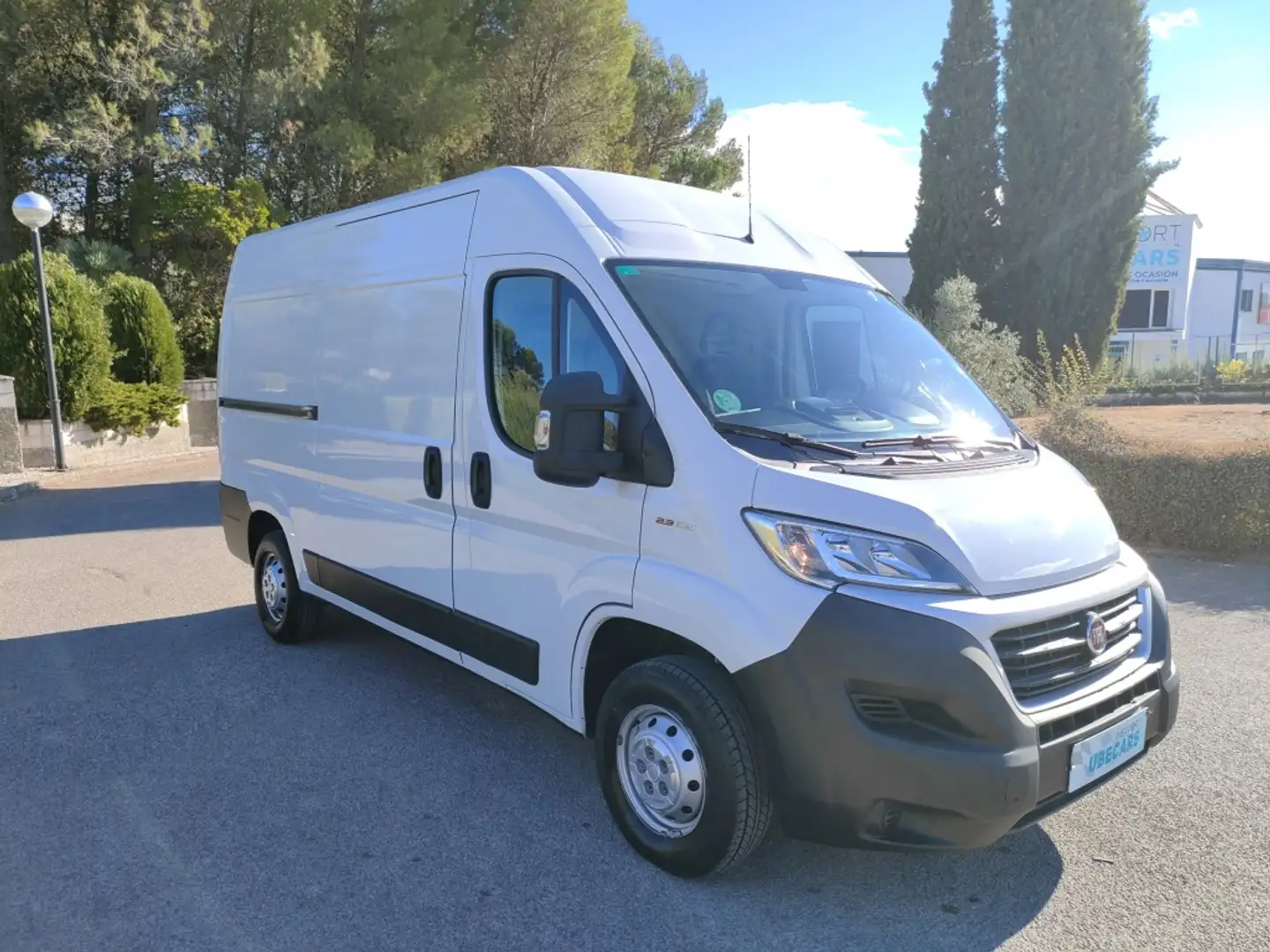 Fiat Ducato Fg. 35 2.3Mjt LPEGR Medio T.A. 95kW Weiß - 2