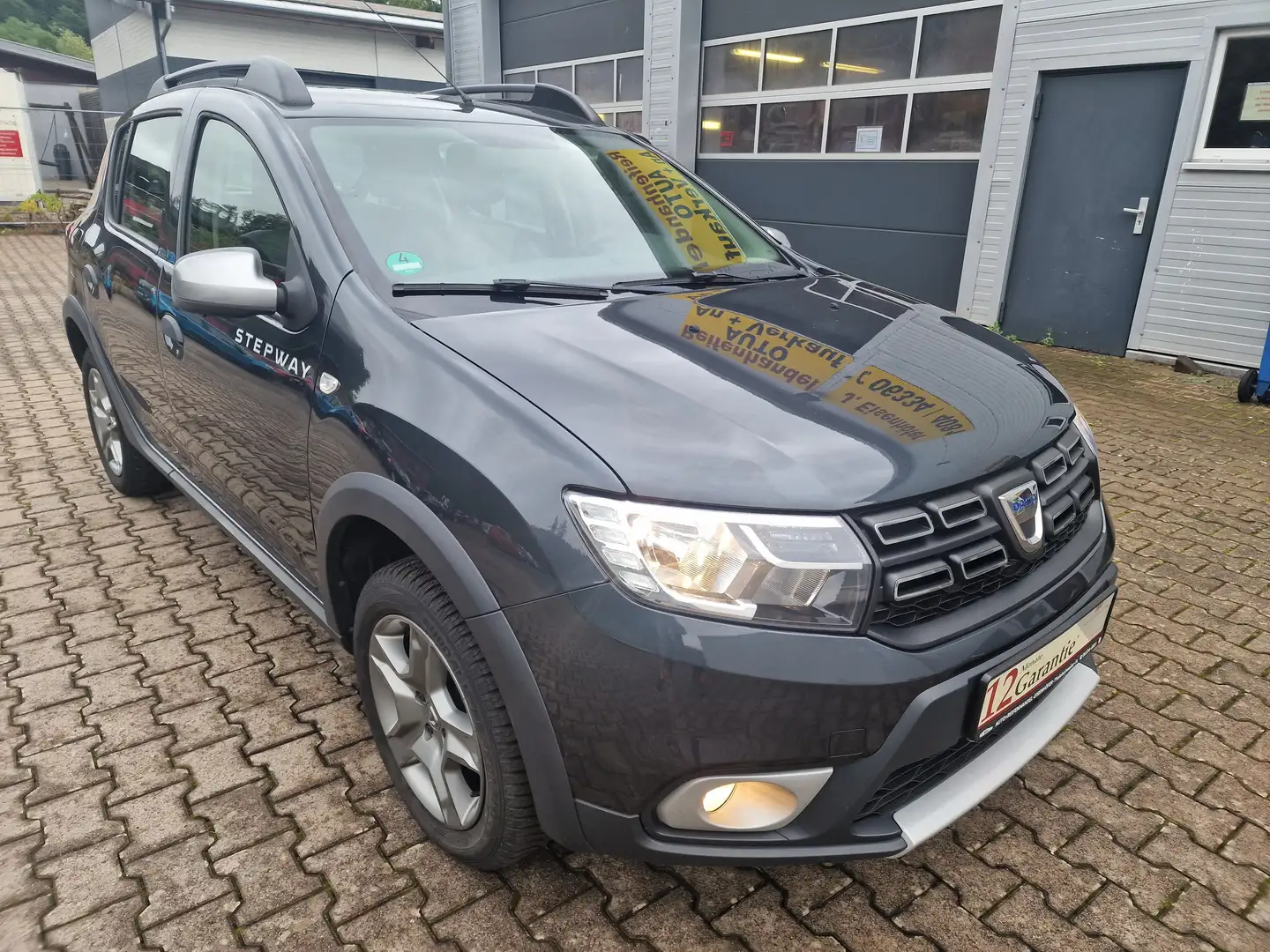 Dacia Sandero Stepway Essentiel KLIMA Grau - 2