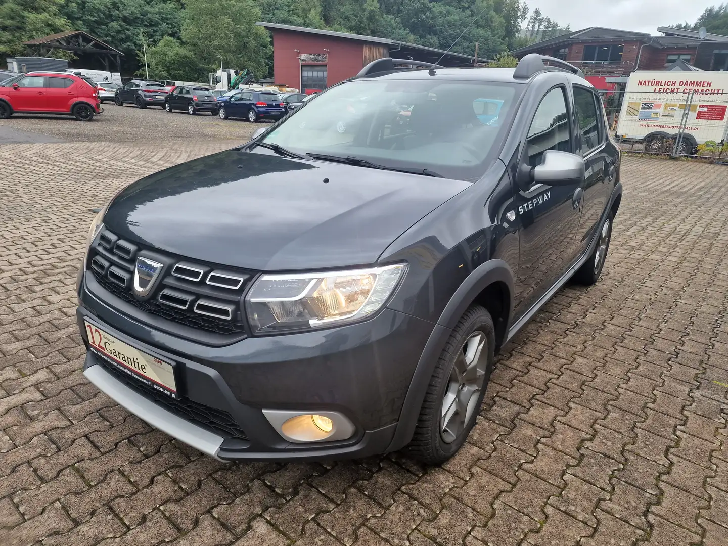 Dacia Sandero Stepway Essentiel KLIMA Grau - 1