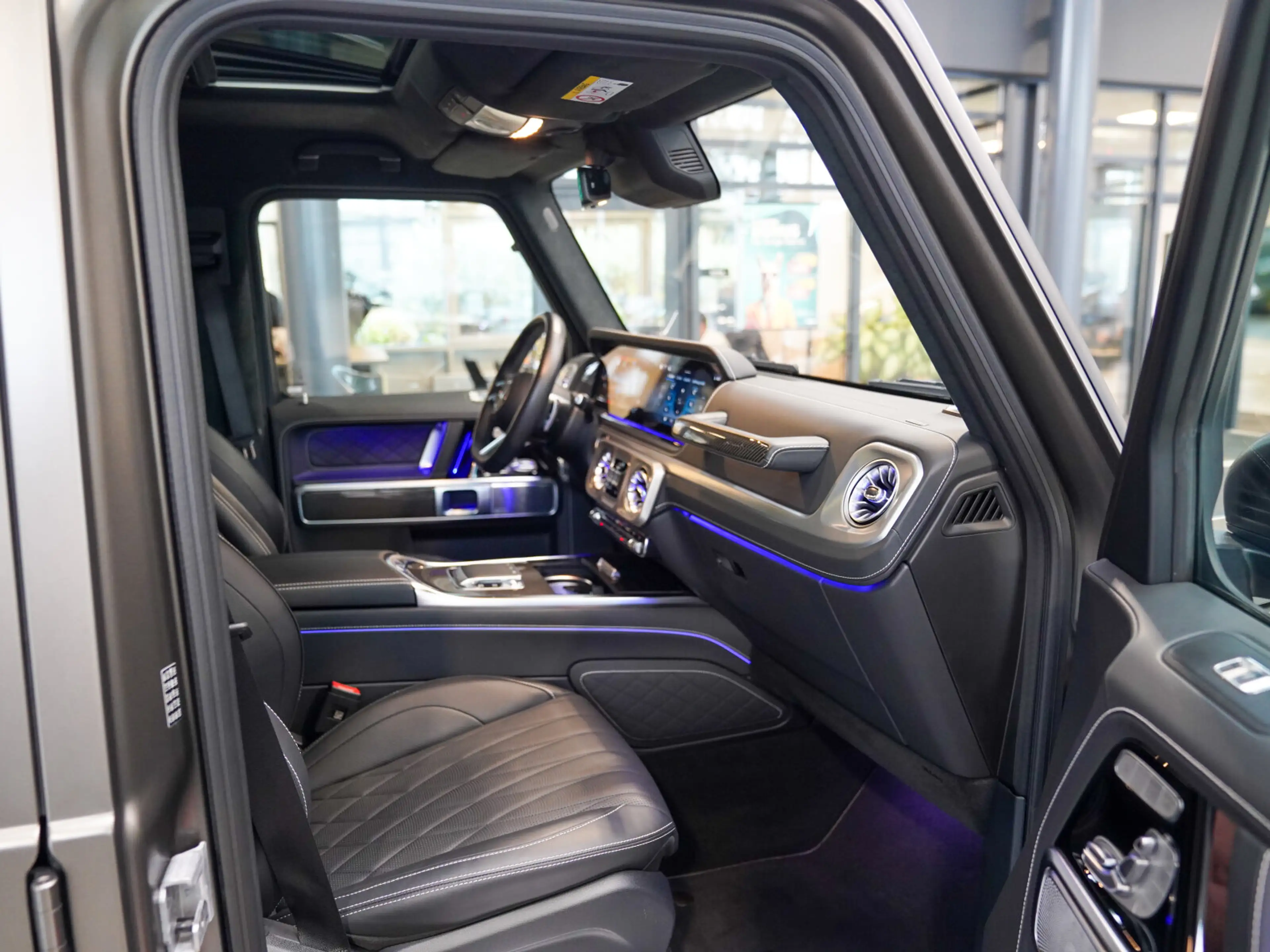 Mercedes-Benz G 500 G 500 AMG Line Night SUPERIOR monza MATT Carbon — photo 11