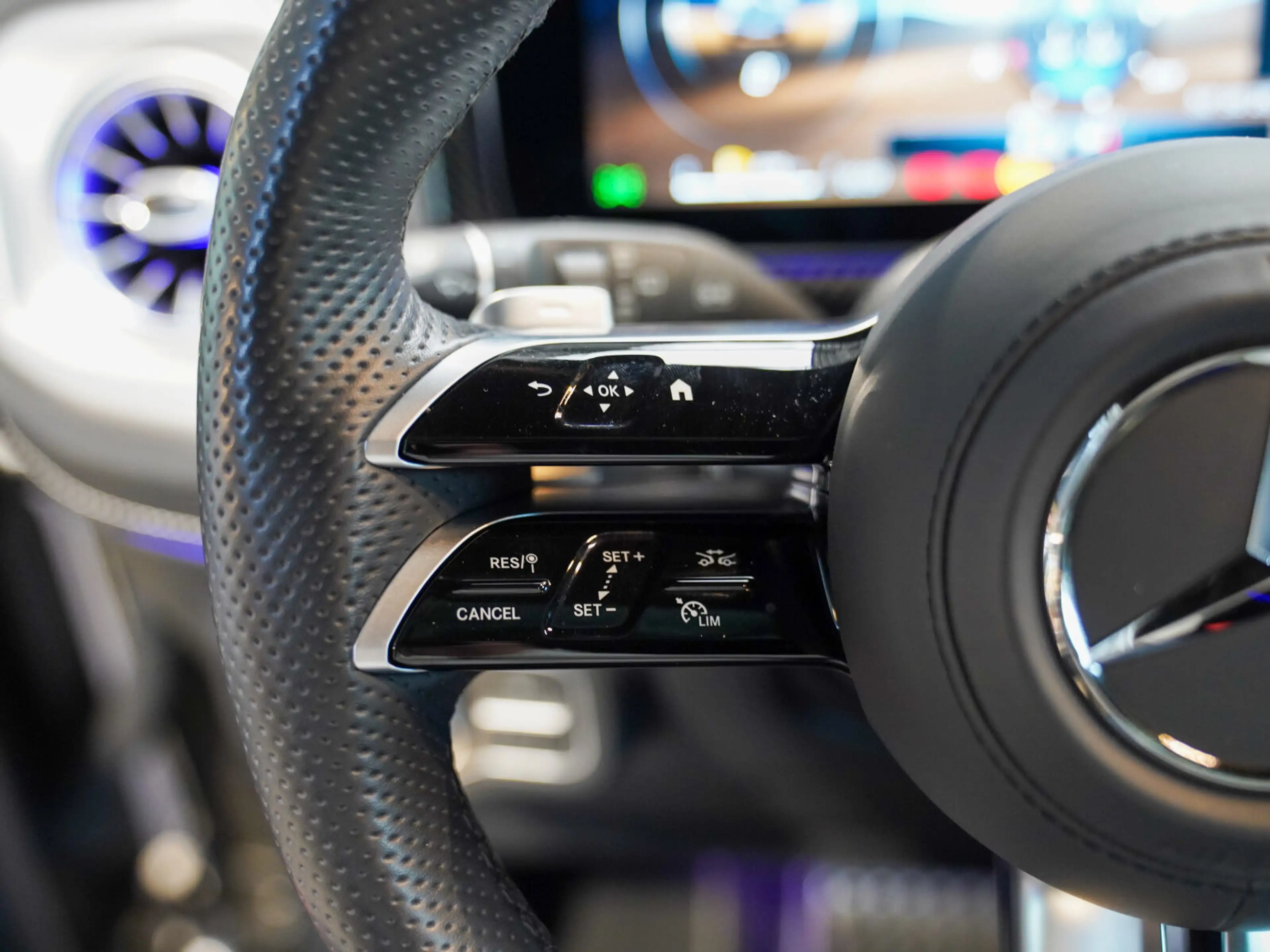 Mercedes-Benz G 500 G 500 AMG Line Night SUPERIOR monza MATT Carbon — photo 19
