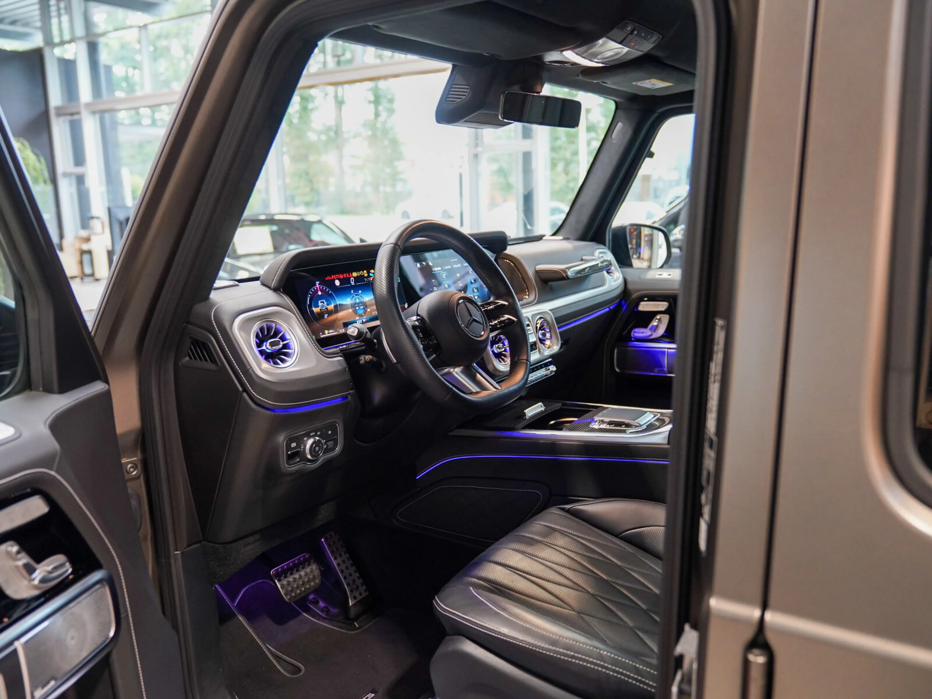 Mercedes-Benz G 500 G 500 AMG Line Night SUPERIOR monza MATT Carbon — photo 16