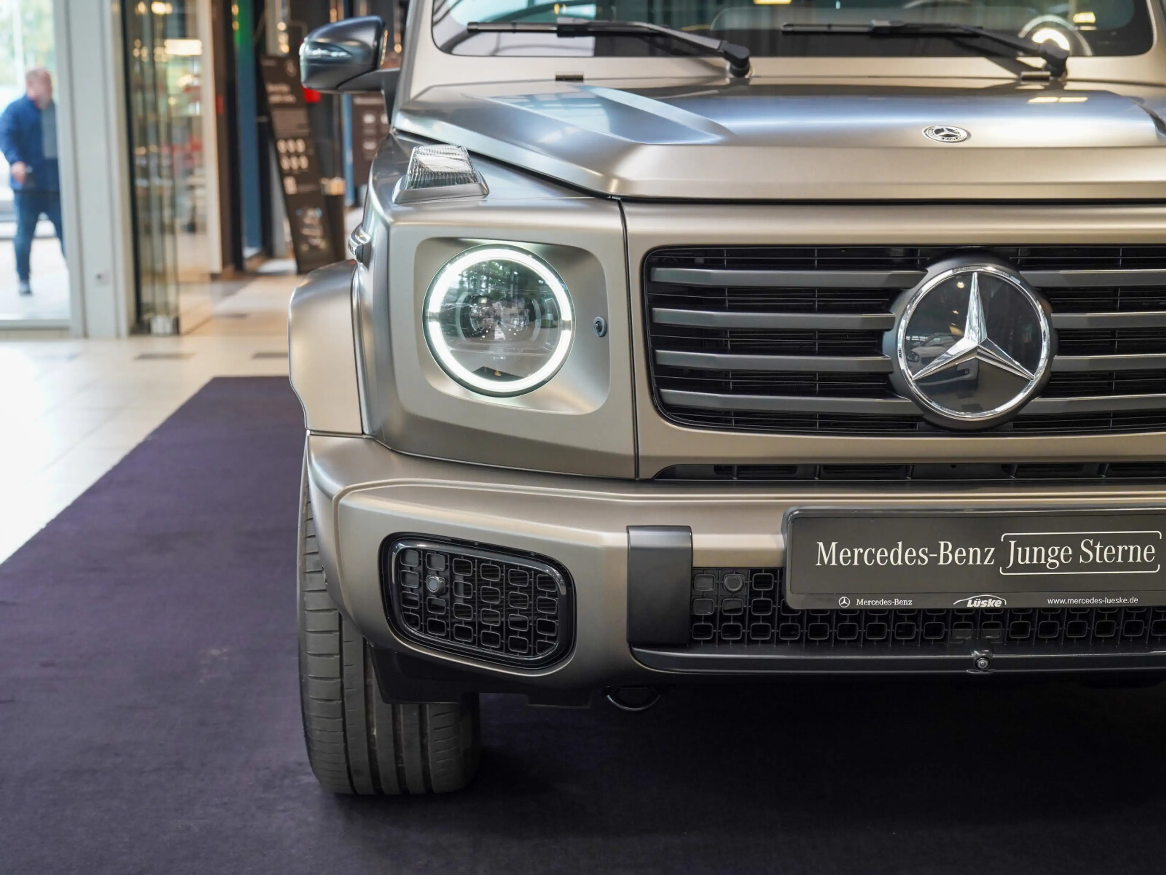 Mercedes-Benz G 500 G 500 AMG Line Night SUPERIOR monza MATT Carbon — photo 9