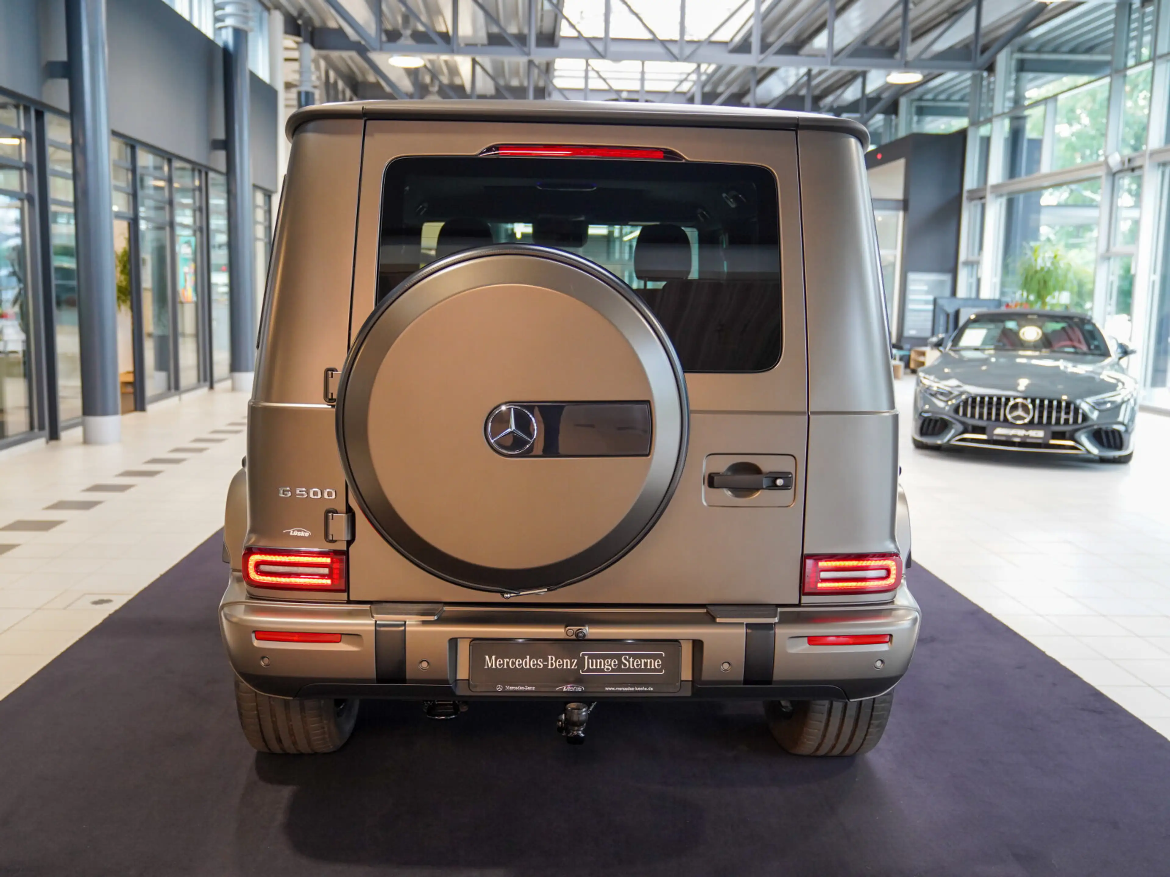 Mercedes-Benz G 500 G 500 AMG Line Night SUPERIOR monza MATT Carbon — photo 4