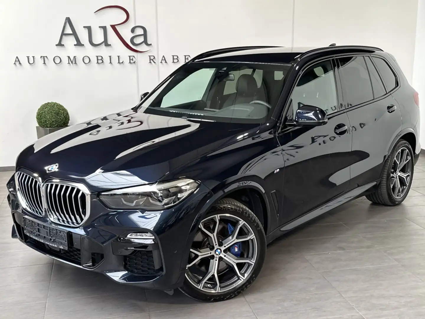 BMW X5 xDrive30d M-Sport NAV+LED+AHK+360°+21ZOLL+PP Schwarz - 2