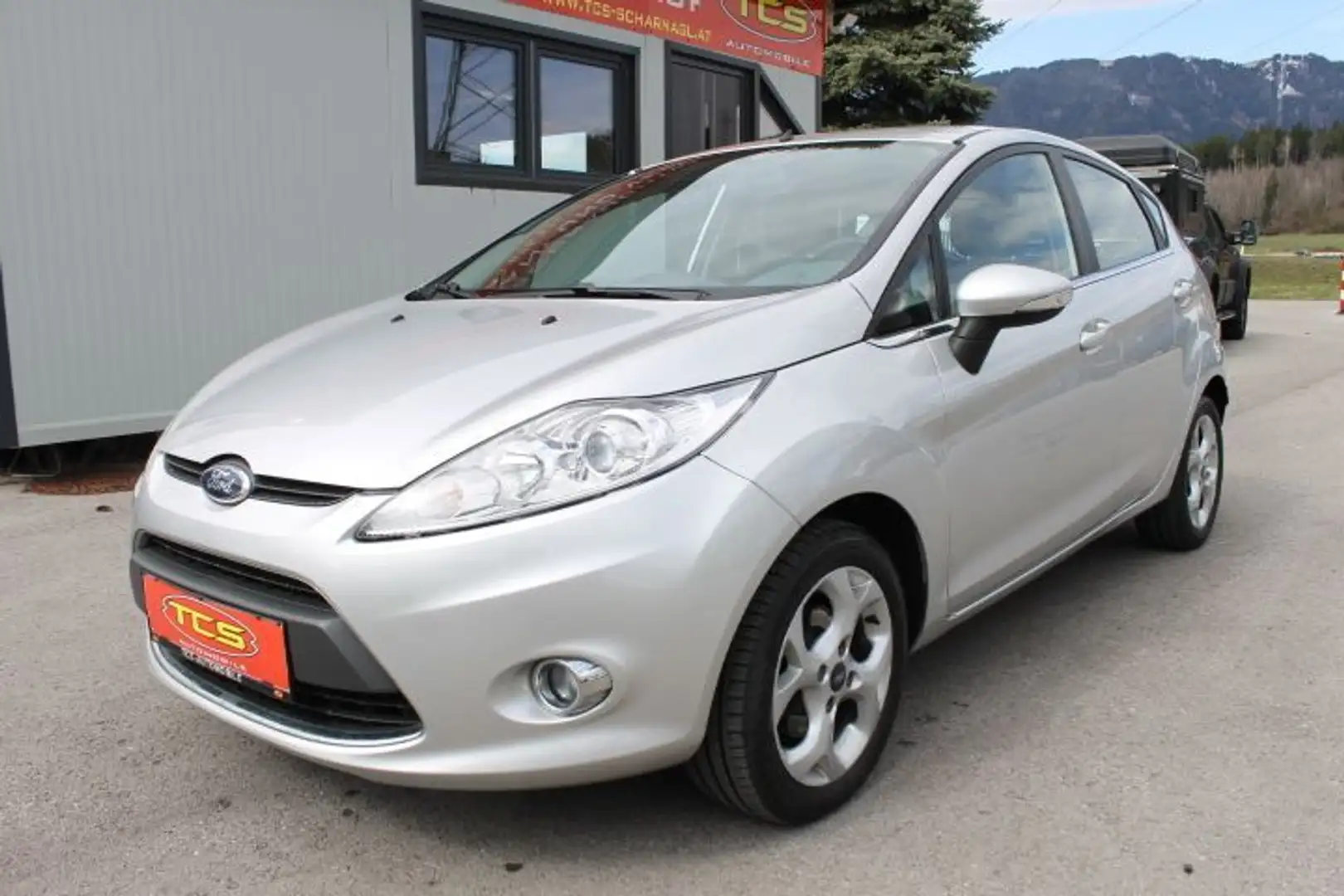 Ford Fiesta Ambiente 1,25 Silber - 1