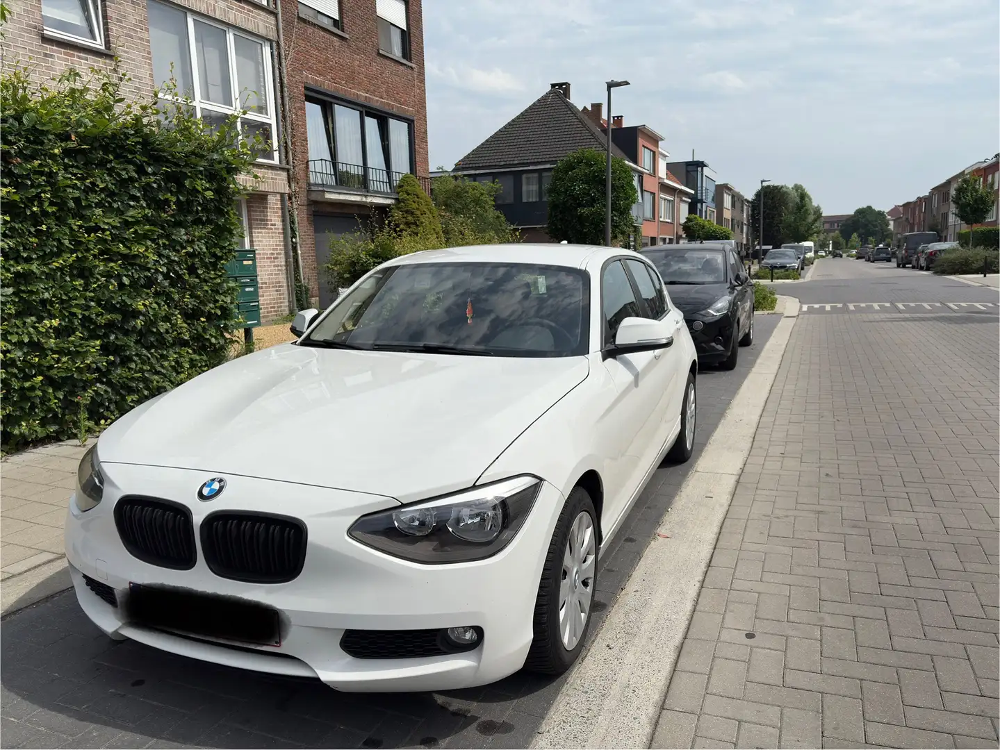 BMW 114 114i - 1