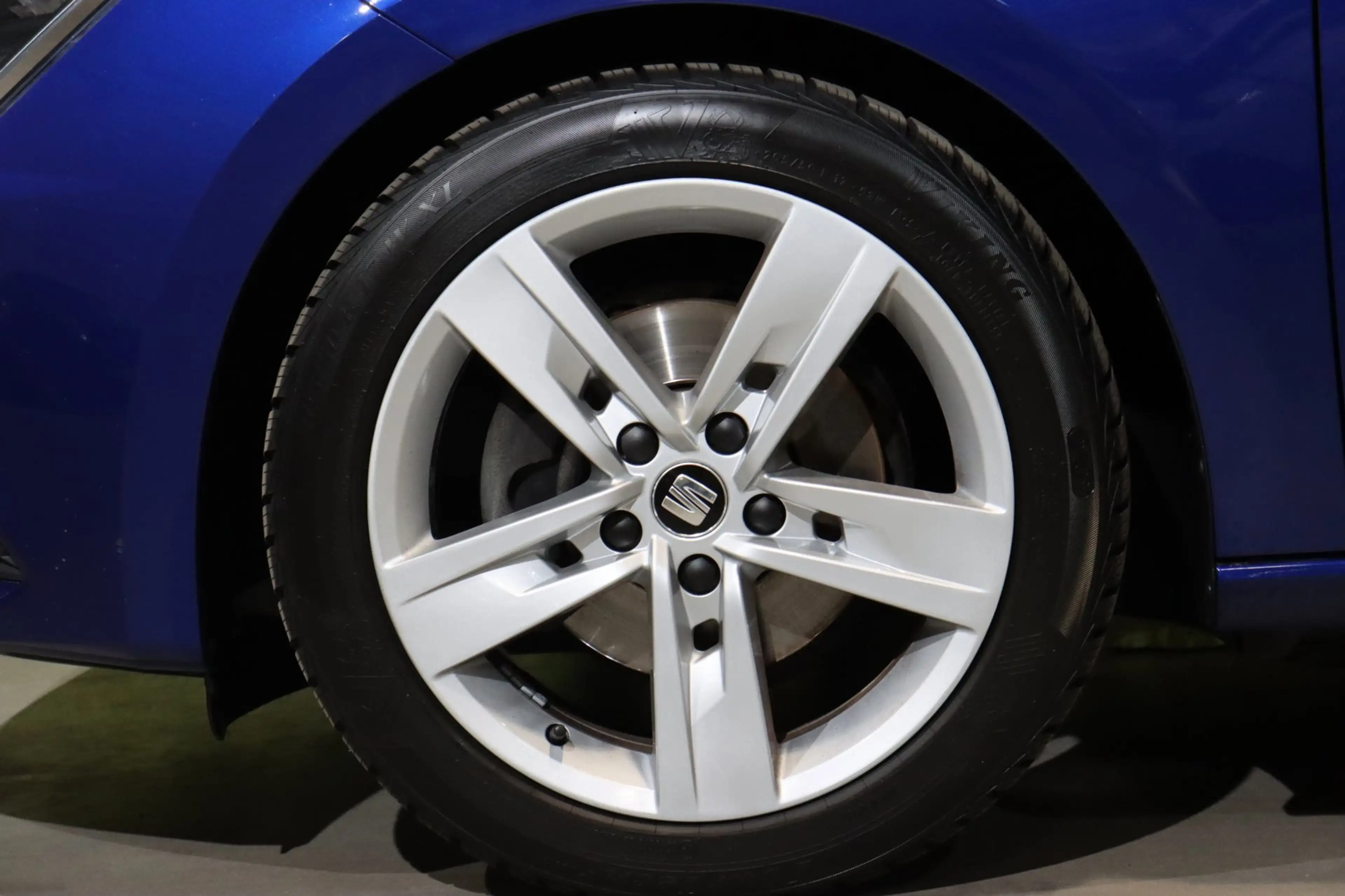 SEAT Leon 1.5 TSI FR Launch Edition | Beats | Ex Lease — photo 8