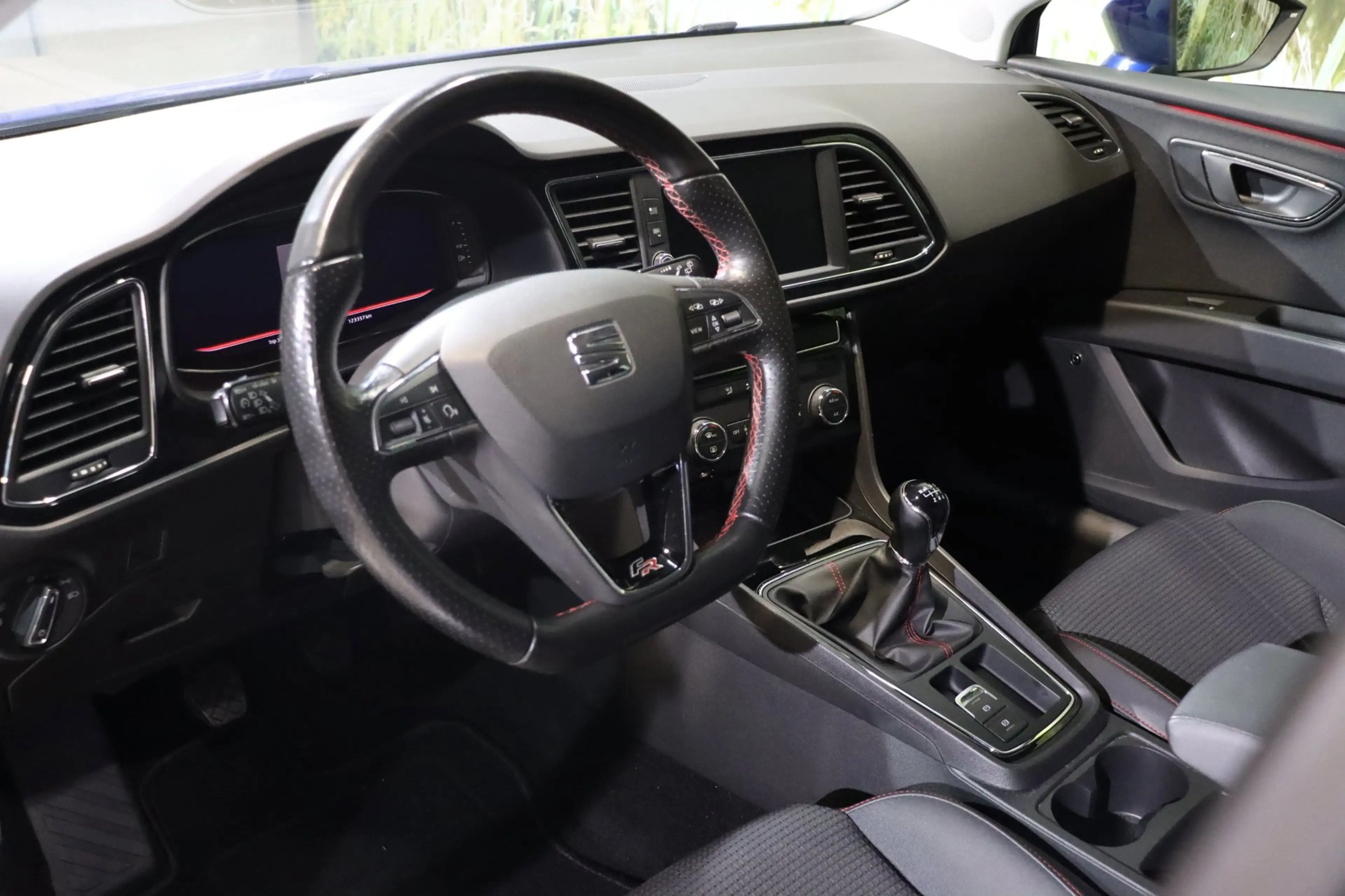 SEAT Leon 1.5 TSI FR Launch Edition | Beats | Ex Lease — photo 5