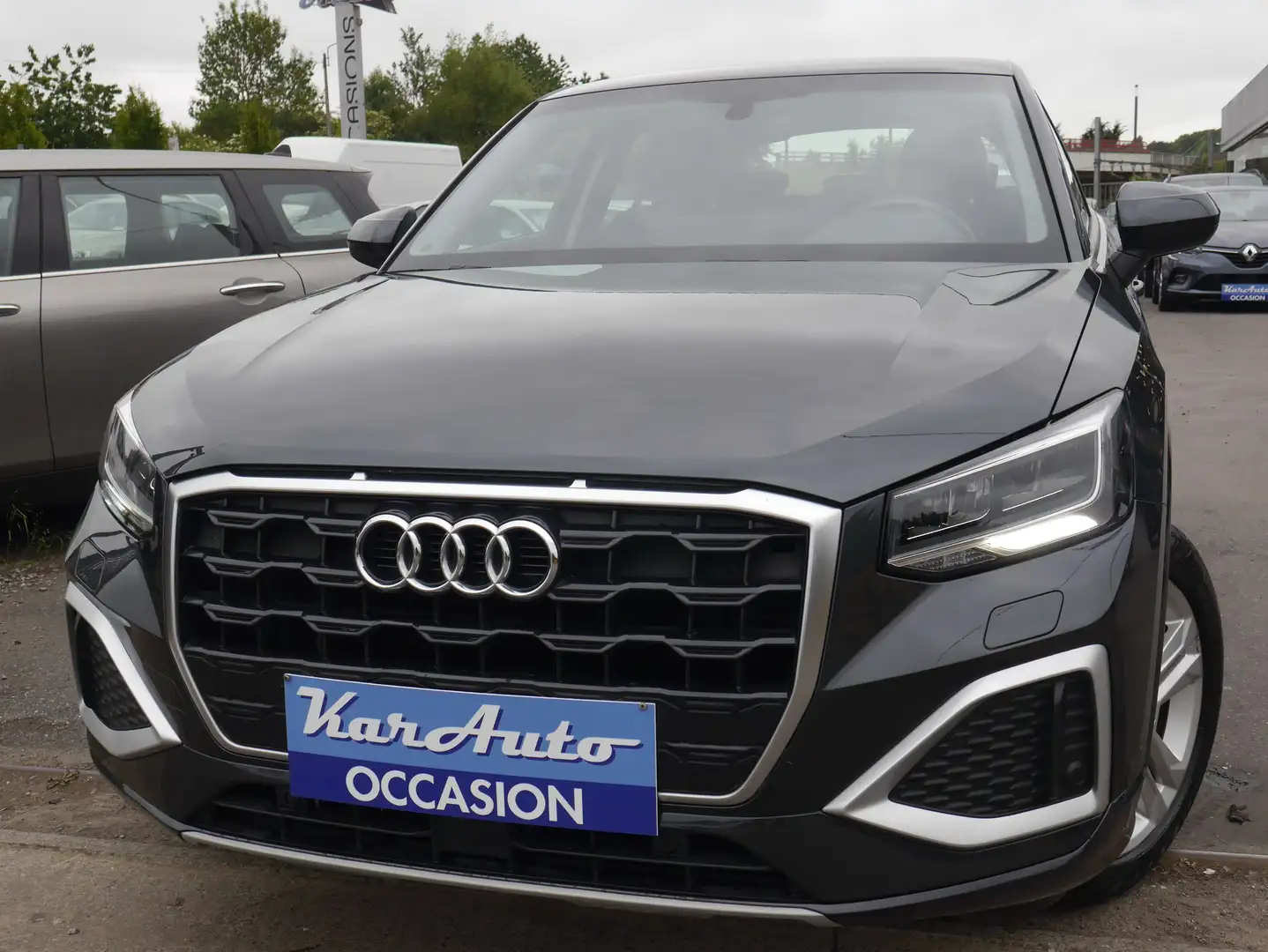 Audi Q2 30 TFSI Advanced Grau - 1
