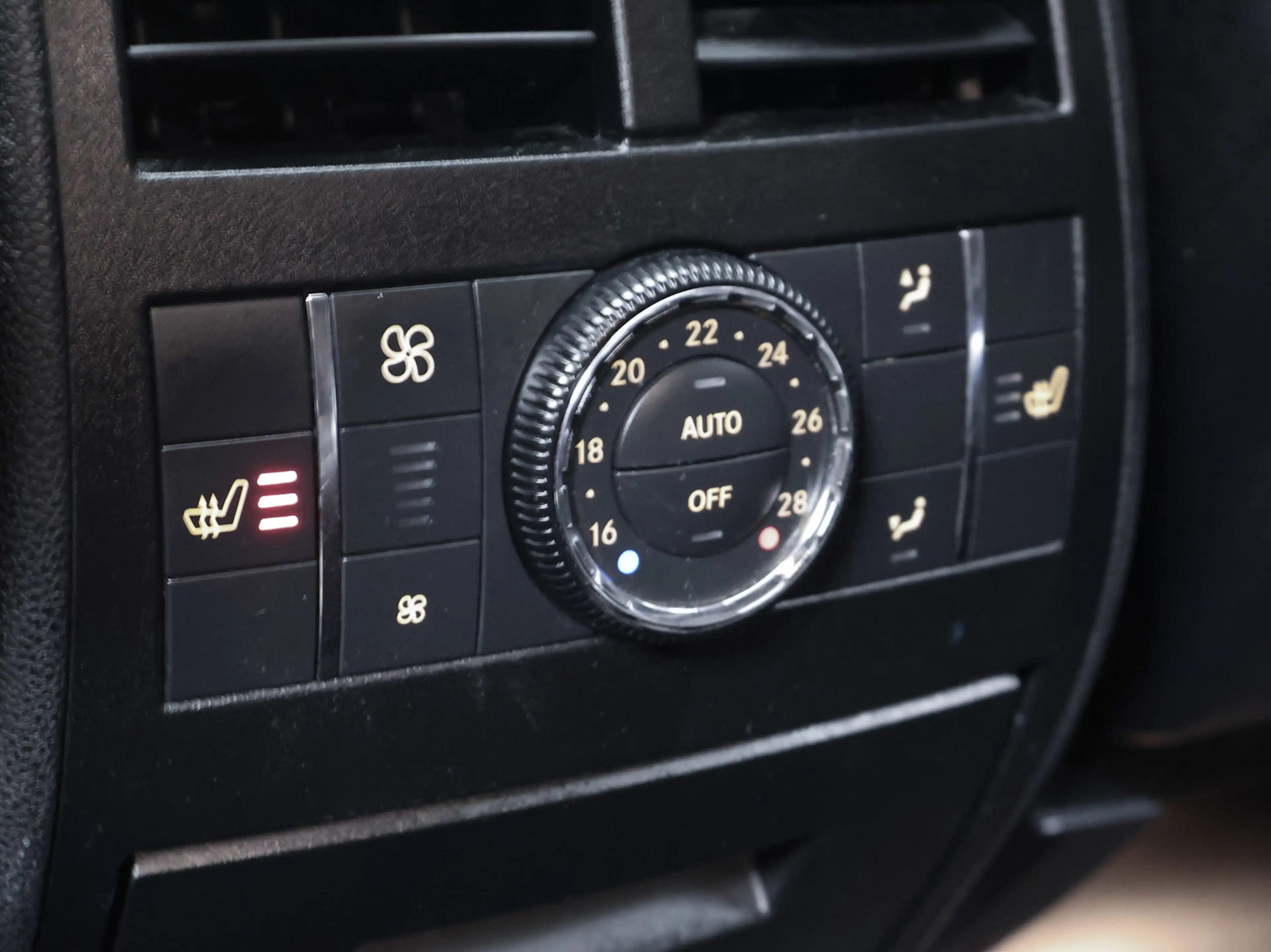 Mercedes-Benz ML 63 AMG M-klasse sport (SCHUIFDAK,NAVI,CAMERA,STOELVERWARM — photo 31