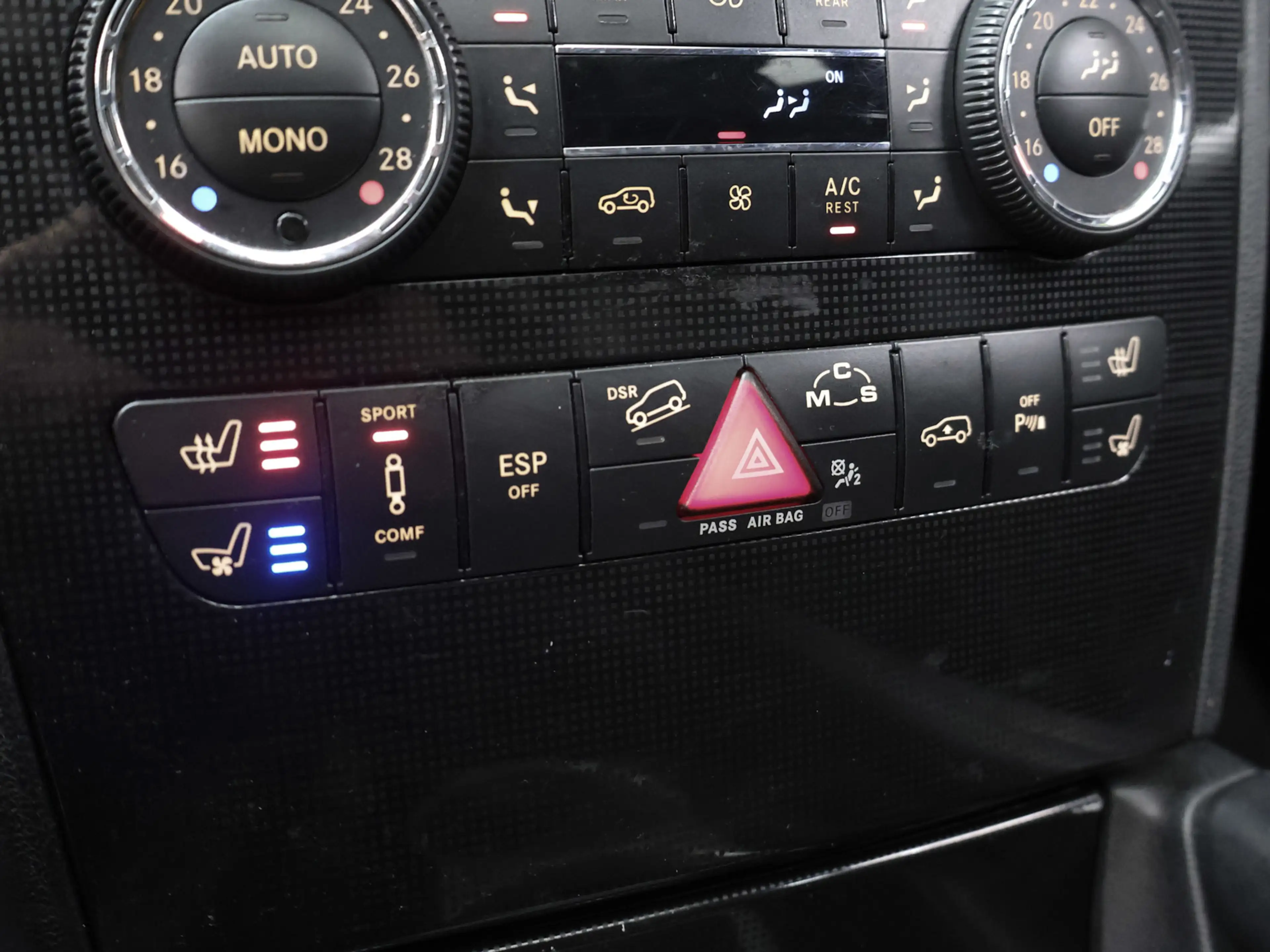 Mercedes-Benz ML 63 AMG M-klasse sport (SCHUIFDAK,NAVI,CAMERA,STOELVERWARM — photo 16