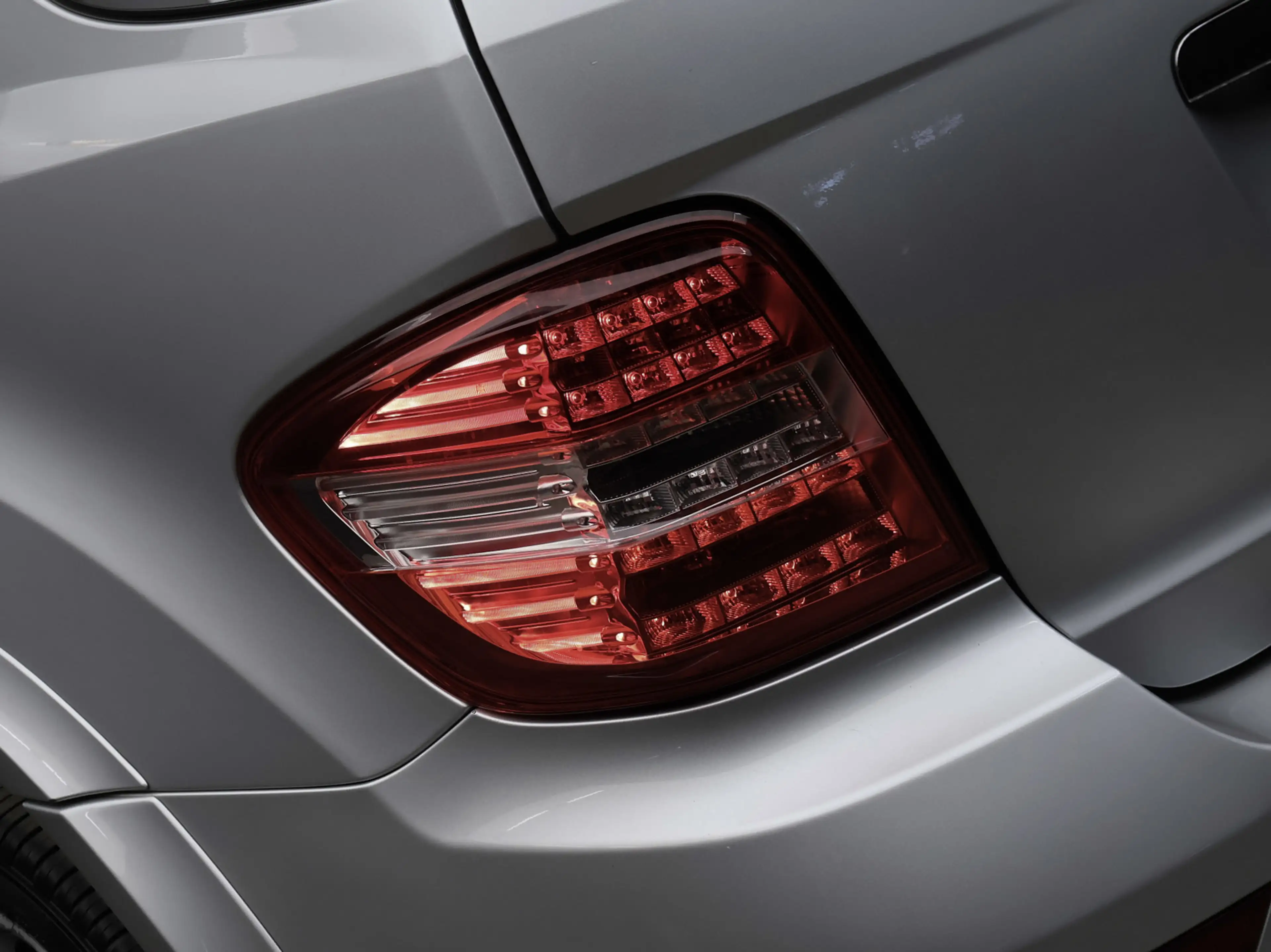 Mercedes-Benz ML 63 AMG M-klasse sport (SCHUIFDAK,NAVI,CAMERA,STOELVERWARM — photo 33