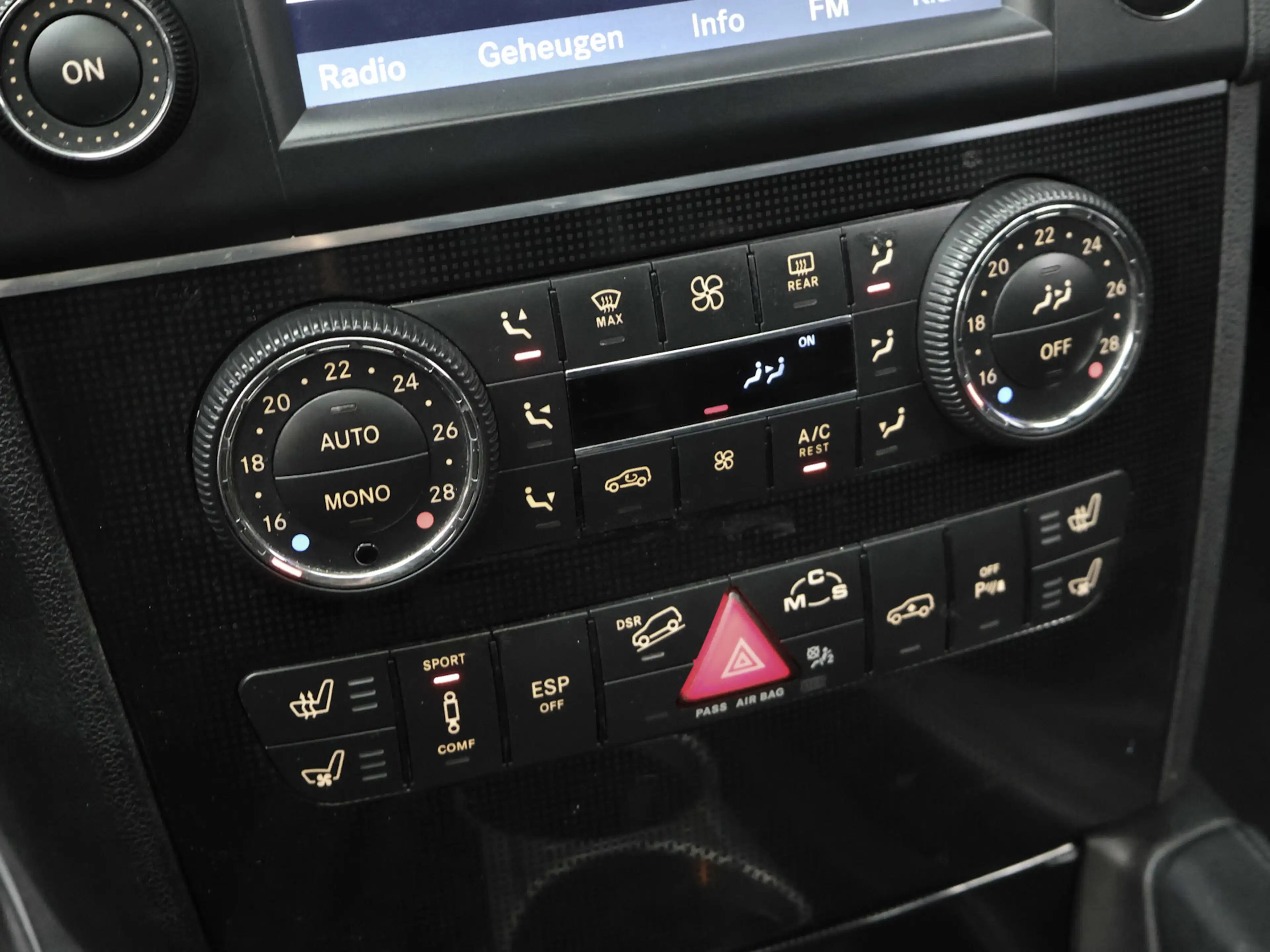 Mercedes-Benz ML 63 AMG M-klasse sport (SCHUIFDAK,NAVI,CAMERA,STOELVERWARM — photo 13