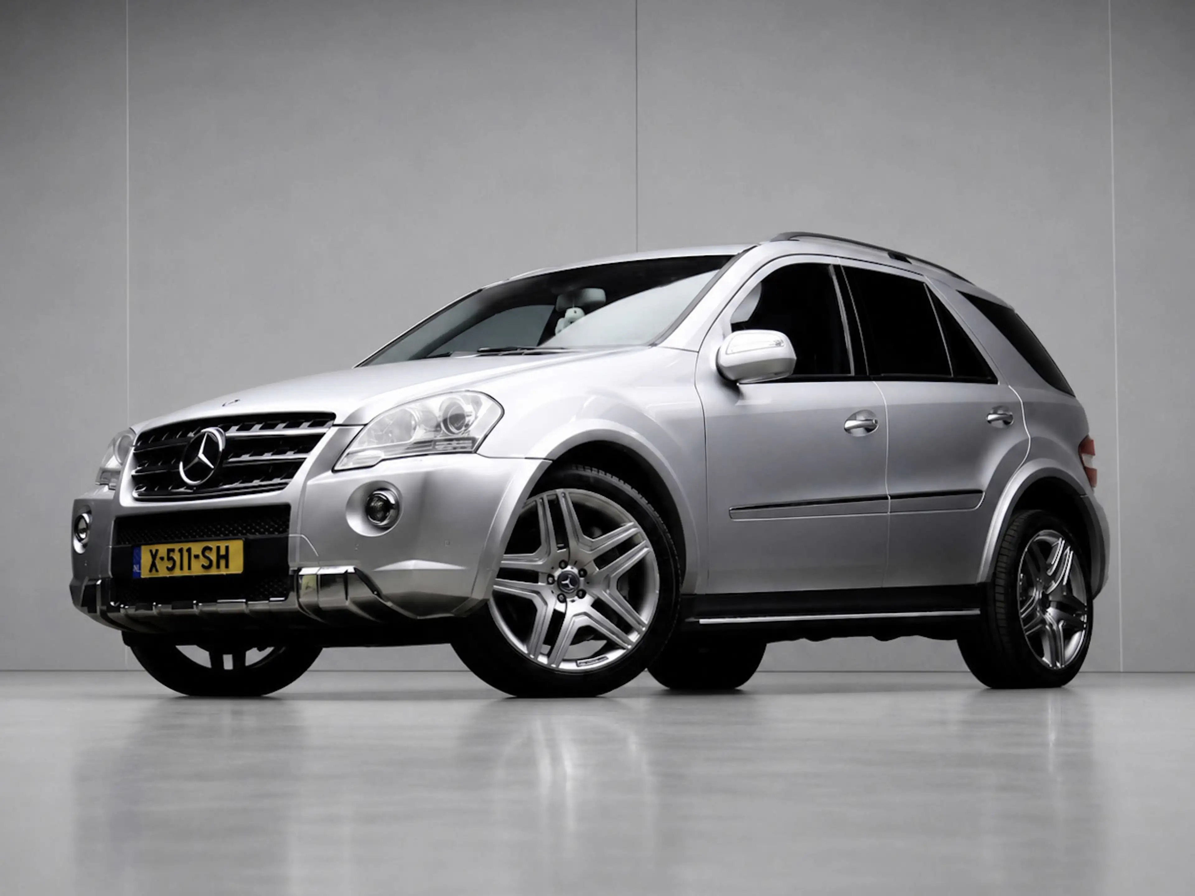 Mercedes-Benz ML 63 AMG M-klasse sport (SCHUIFDAK,NAVI,CAMERA,STOELVERWARM — photo 2