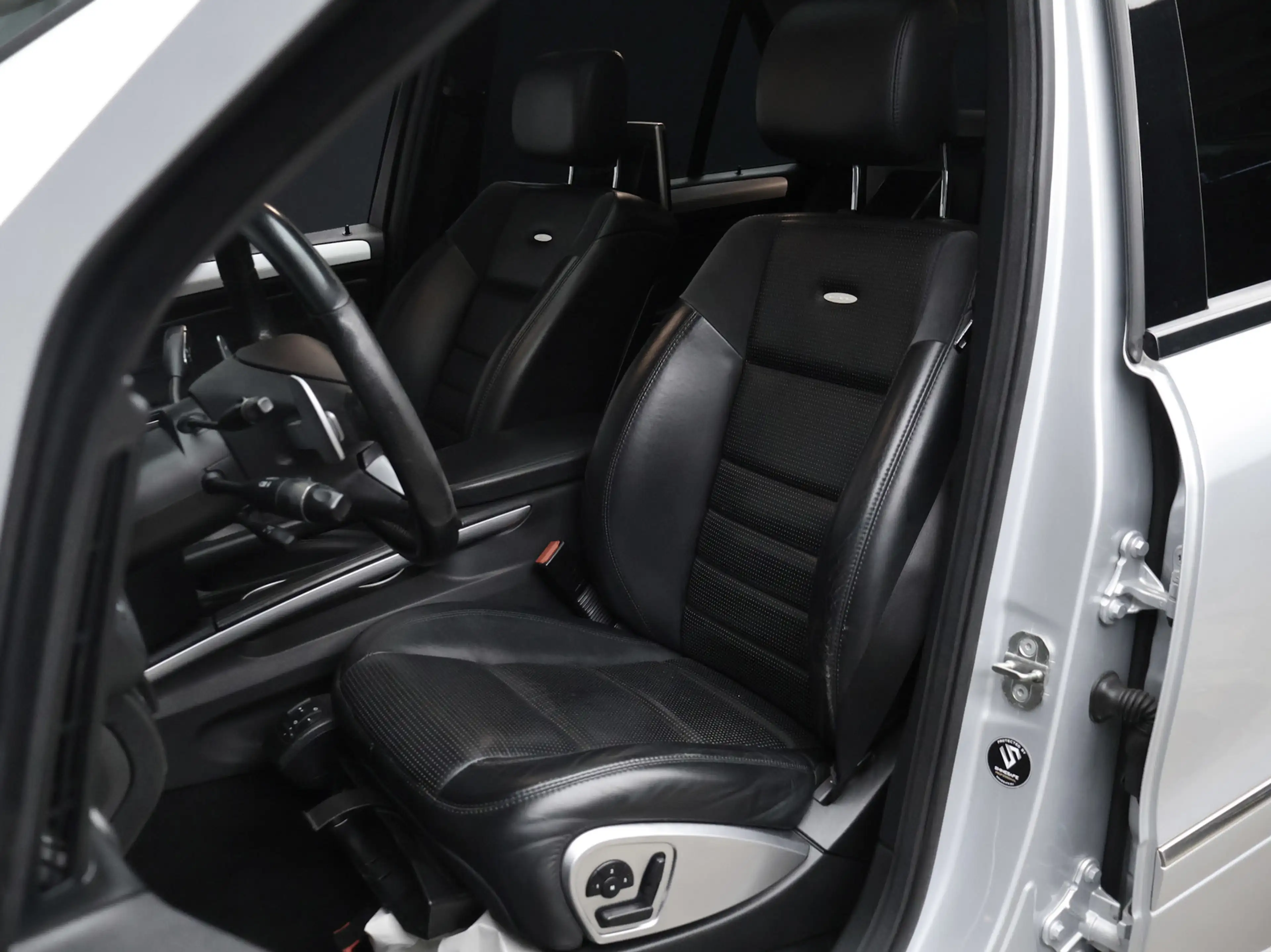 Mercedes-Benz ML 63 AMG M-klasse sport (SCHUIFDAK,NAVI,CAMERA,STOELVERWARM — photo 27