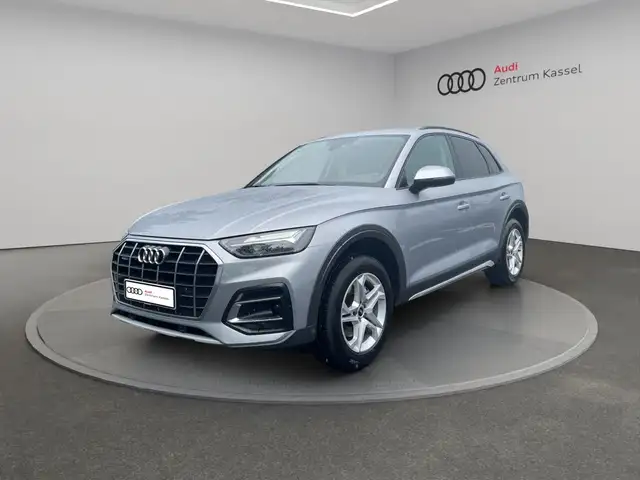 Audi Q5 view 2