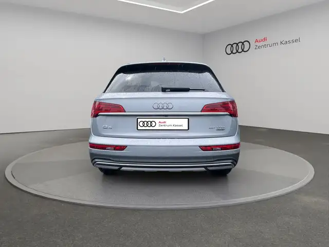 Audi Q5 view 6
