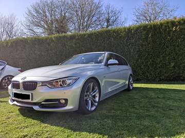 320dA Touring Essential Plus Edition Essential Plus Edition