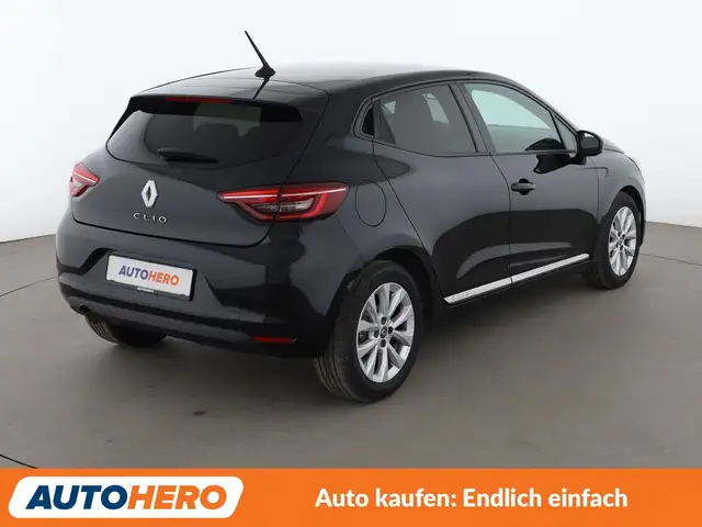 Renault Clio view 6