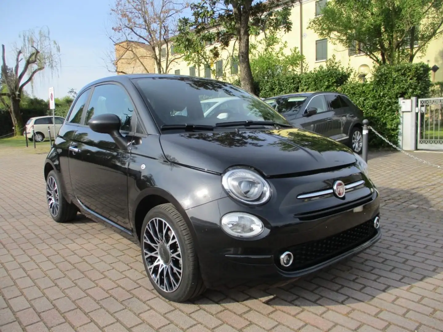 Fiat 500 1.0 Hybrid CarPlay/Sensori/Cerchi16 Nero - 1
