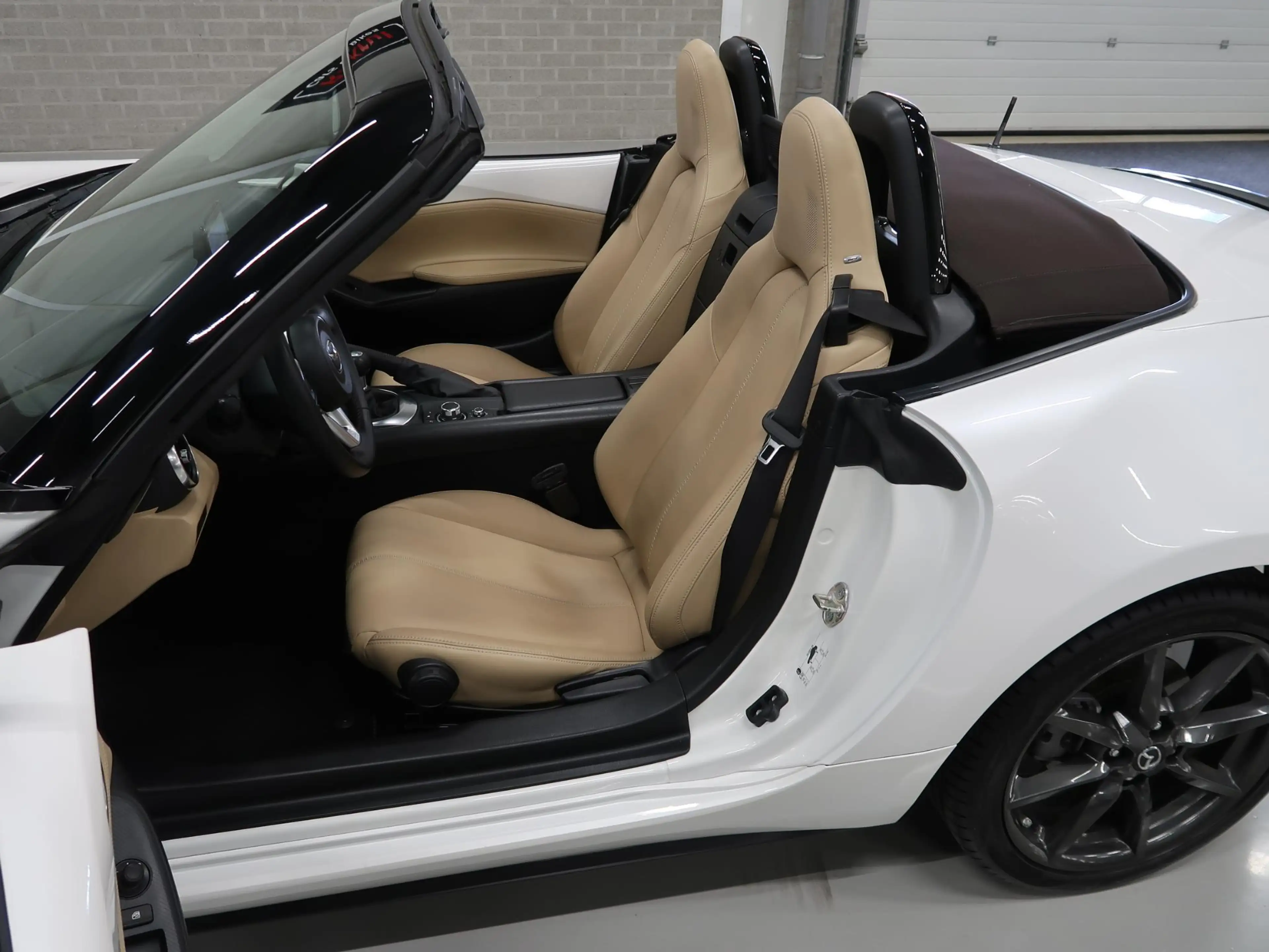 Mazda MX-5 1.5 SkyActiv-G 132 Chairo Bose Camera NL-auto Navi — photo 14