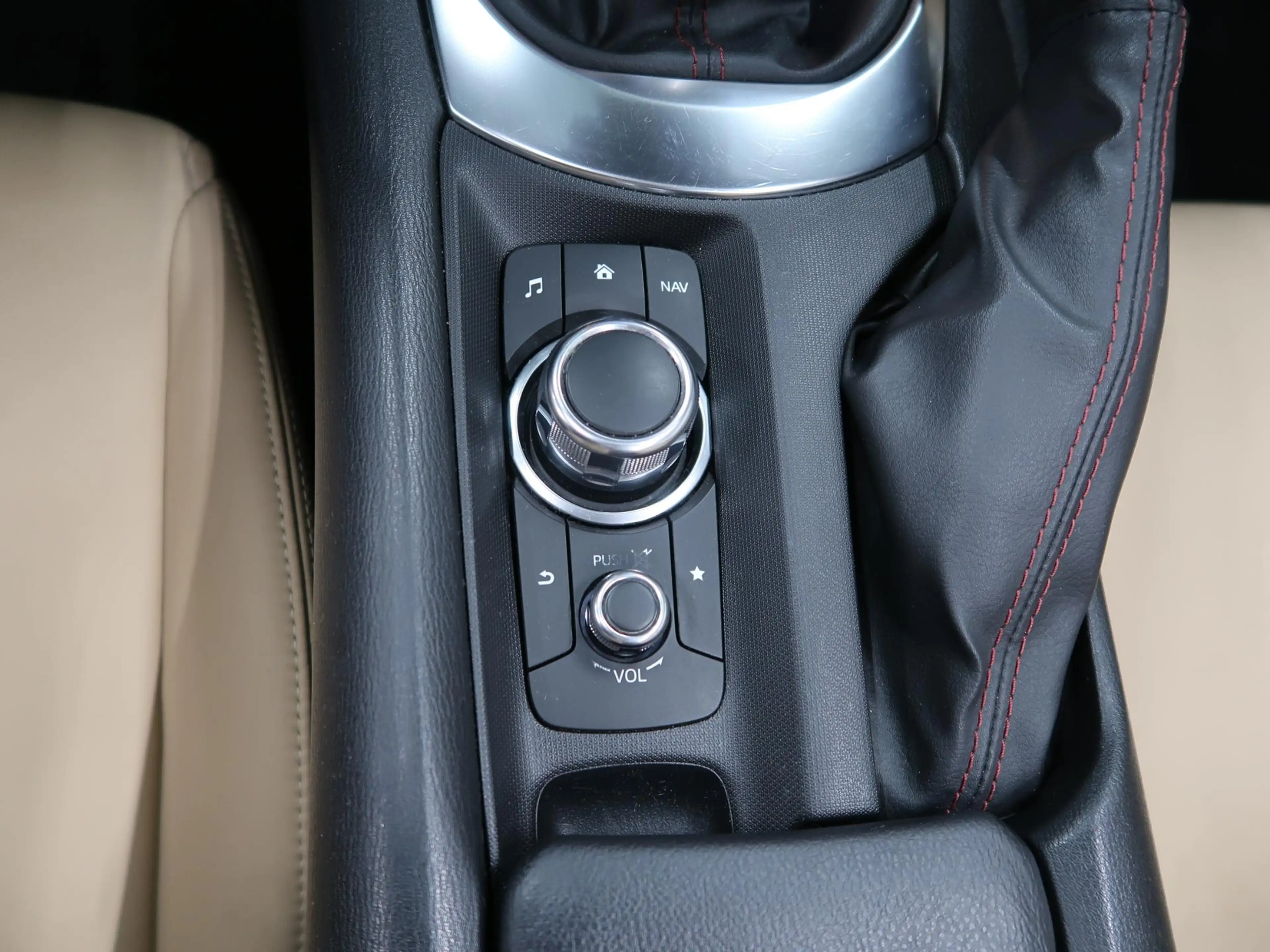 Mazda MX-5 1.5 SkyActiv-G 132 Chairo Bose Camera NL-auto Navi — photo 38