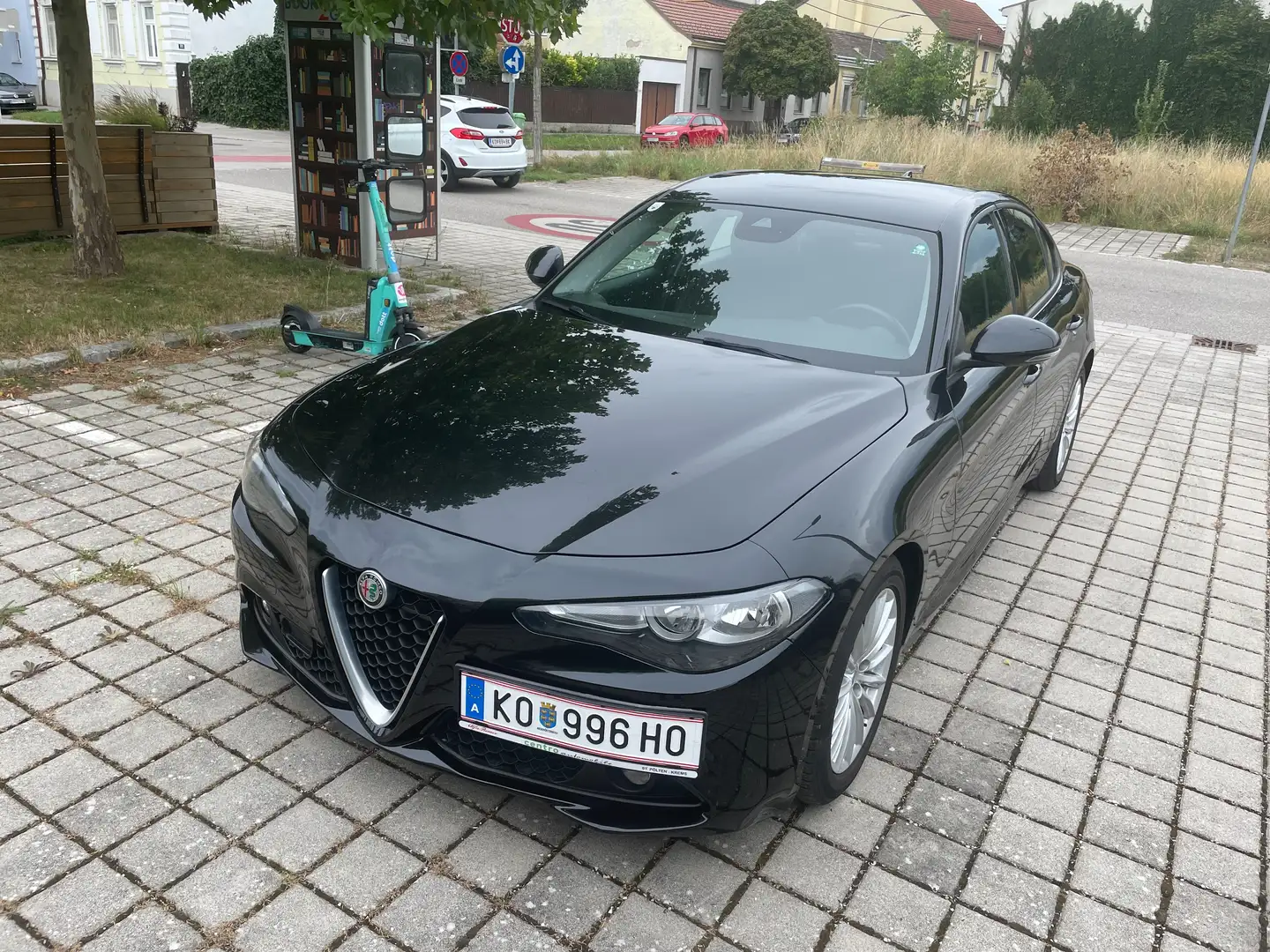 Alfa Romeo Giulia Giulia 2,2 136 MT RWD Černá - 1