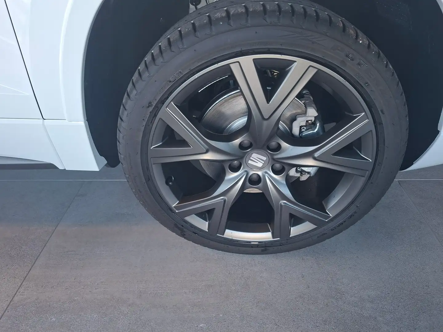 SEAT Ateca FR 1.5 TSI ACT DSG Weiß - 2