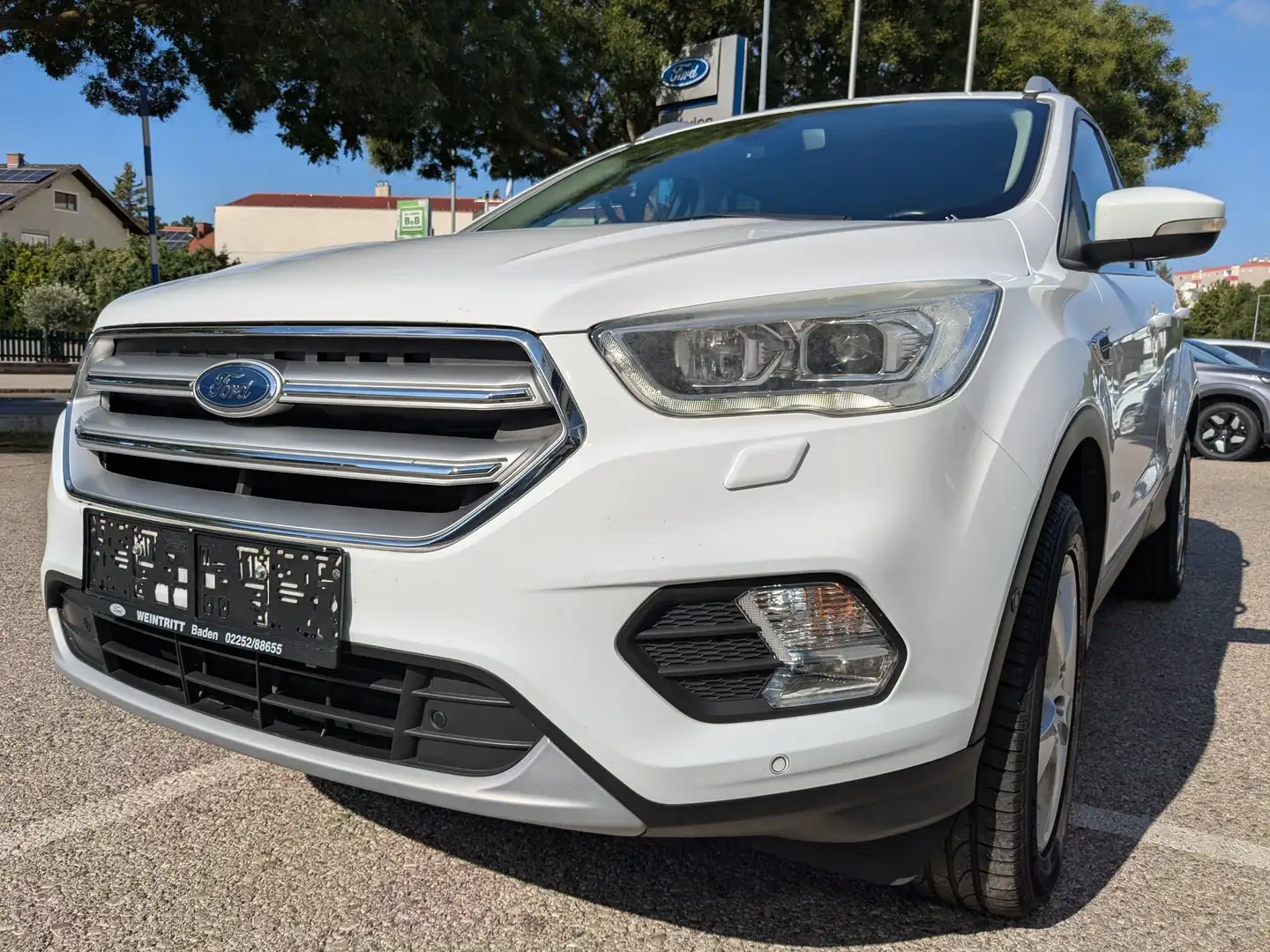 Ford Kuga Titanium Weiß - 1
