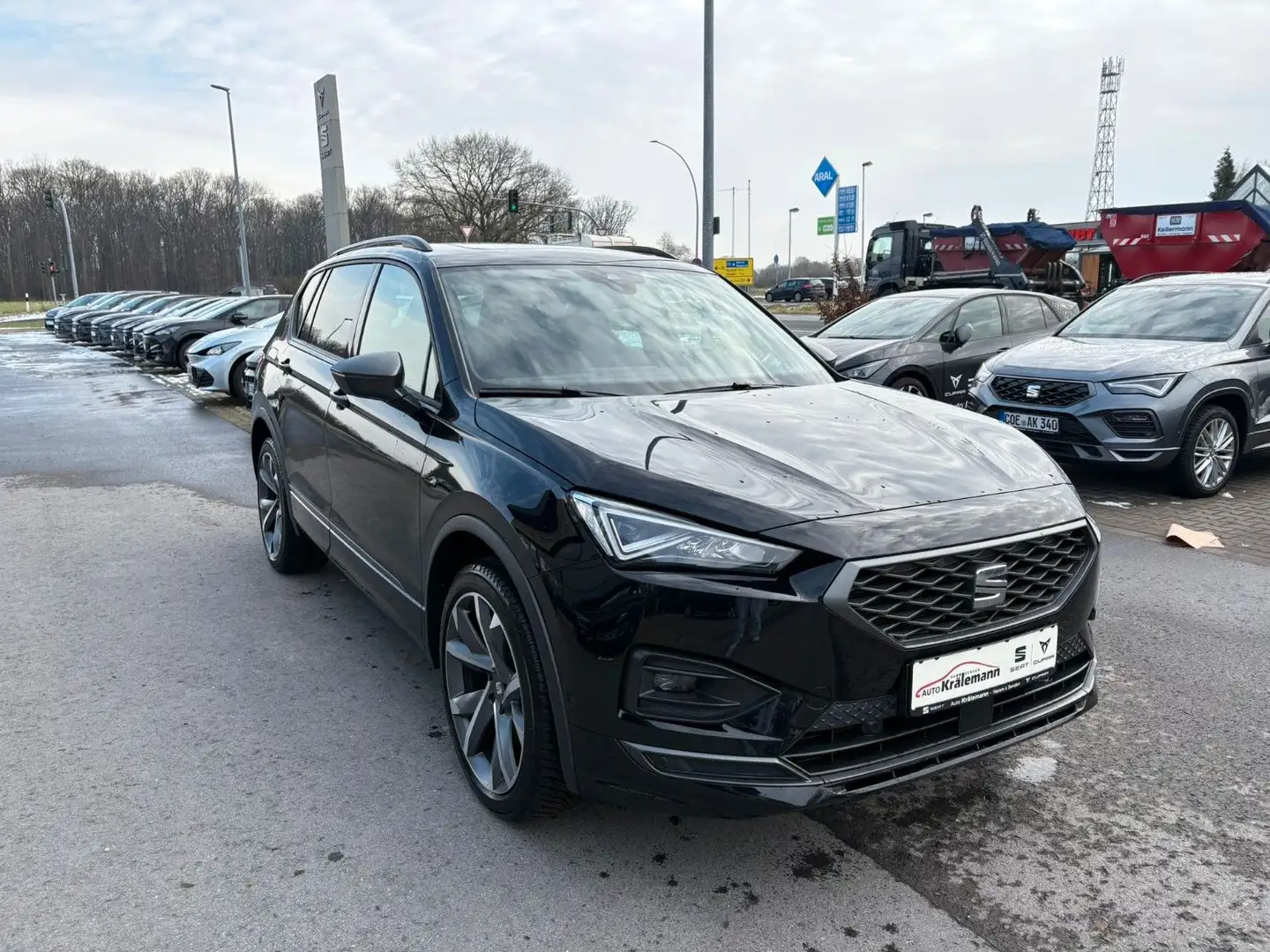 SEAT Tarraco FR 1,4 DSG e-Hybrid *AHK *Pano Dach* Schwarz - 2