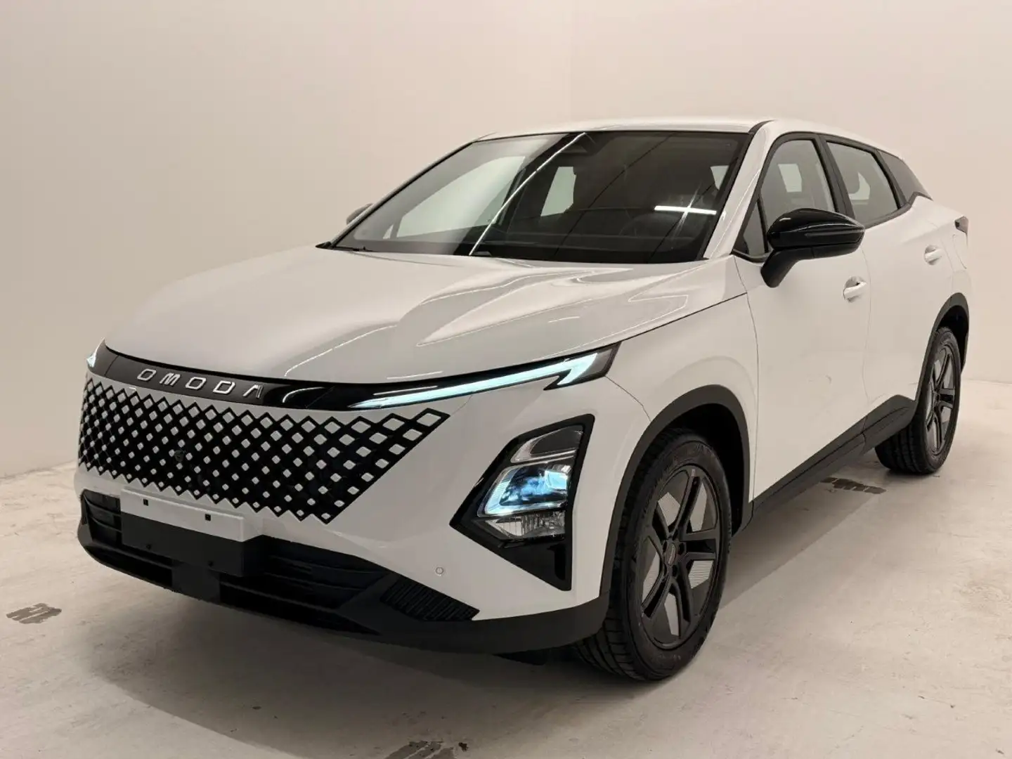 Omoda 5 Super Hybrid 224cv hev Pure 7 anni/150.00garanzia Bianco - 1