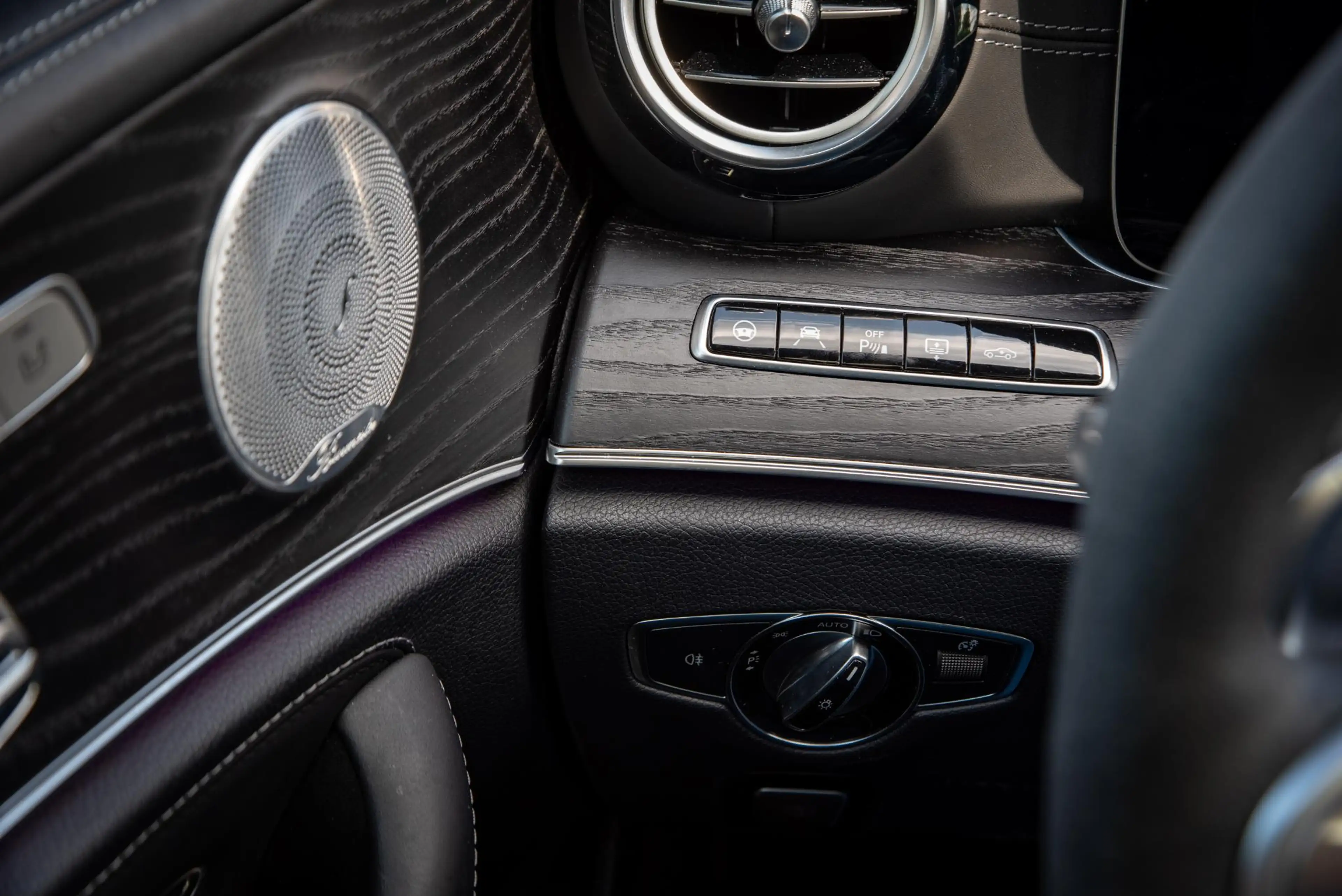 Mercedes-Benz E 63 AMG S 4MATIC+ Burmester Pano Widescreen Ambient 360 Ca — photo 23