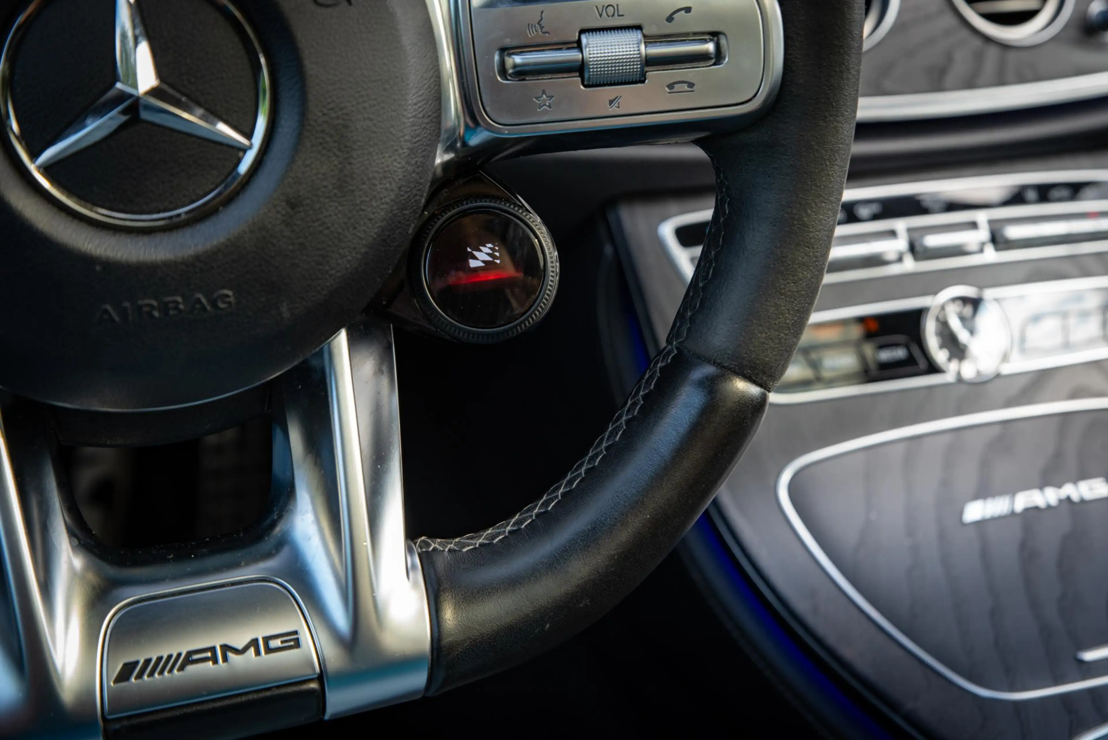 Mercedes-Benz E 63 AMG S 4MATIC+ Burmester Pano Widescreen Ambient 360 Ca — photo 24