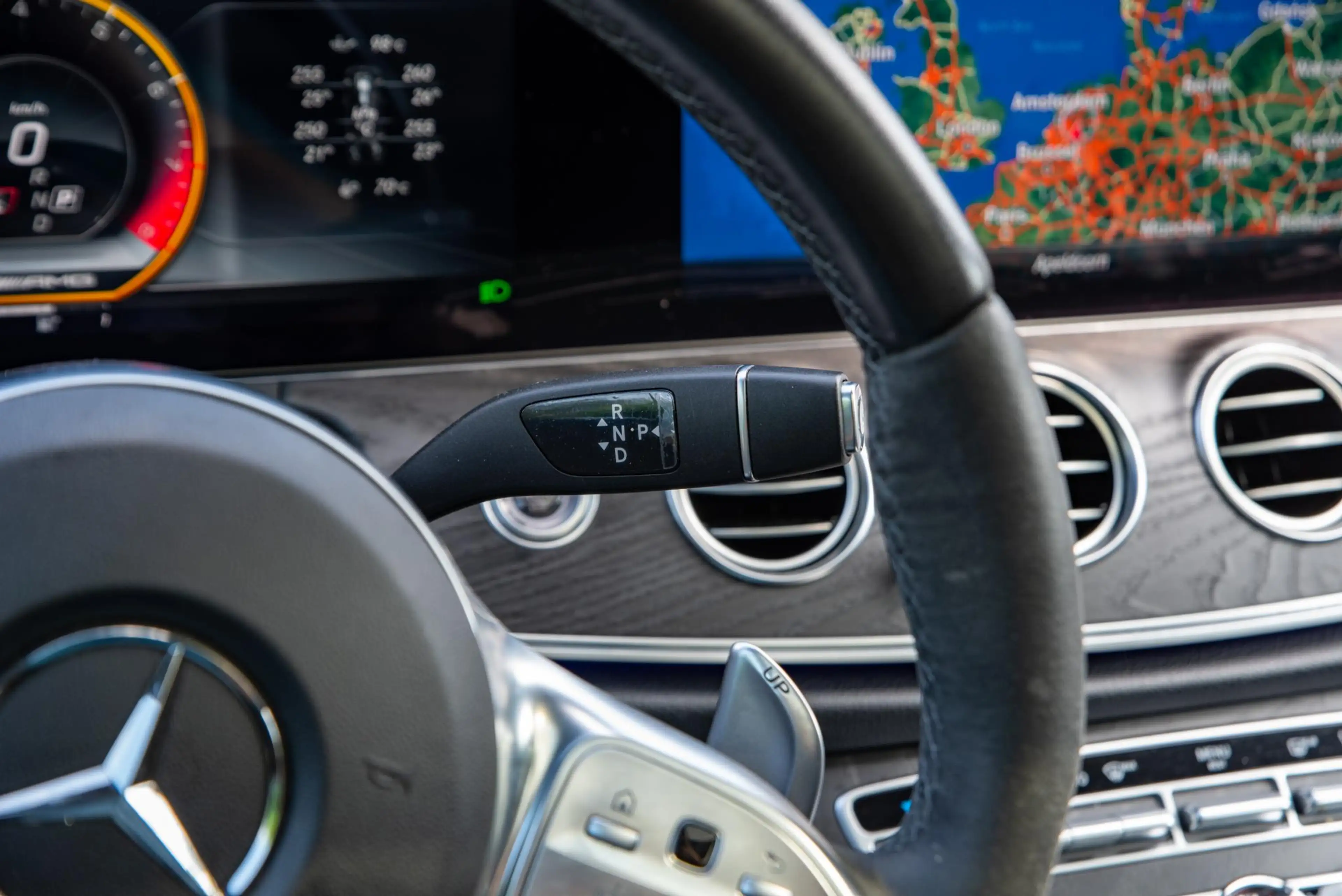 Mercedes-Benz E 63 AMG S 4MATIC+ Burmester Pano Widescreen Ambient 360 Ca — photo 15