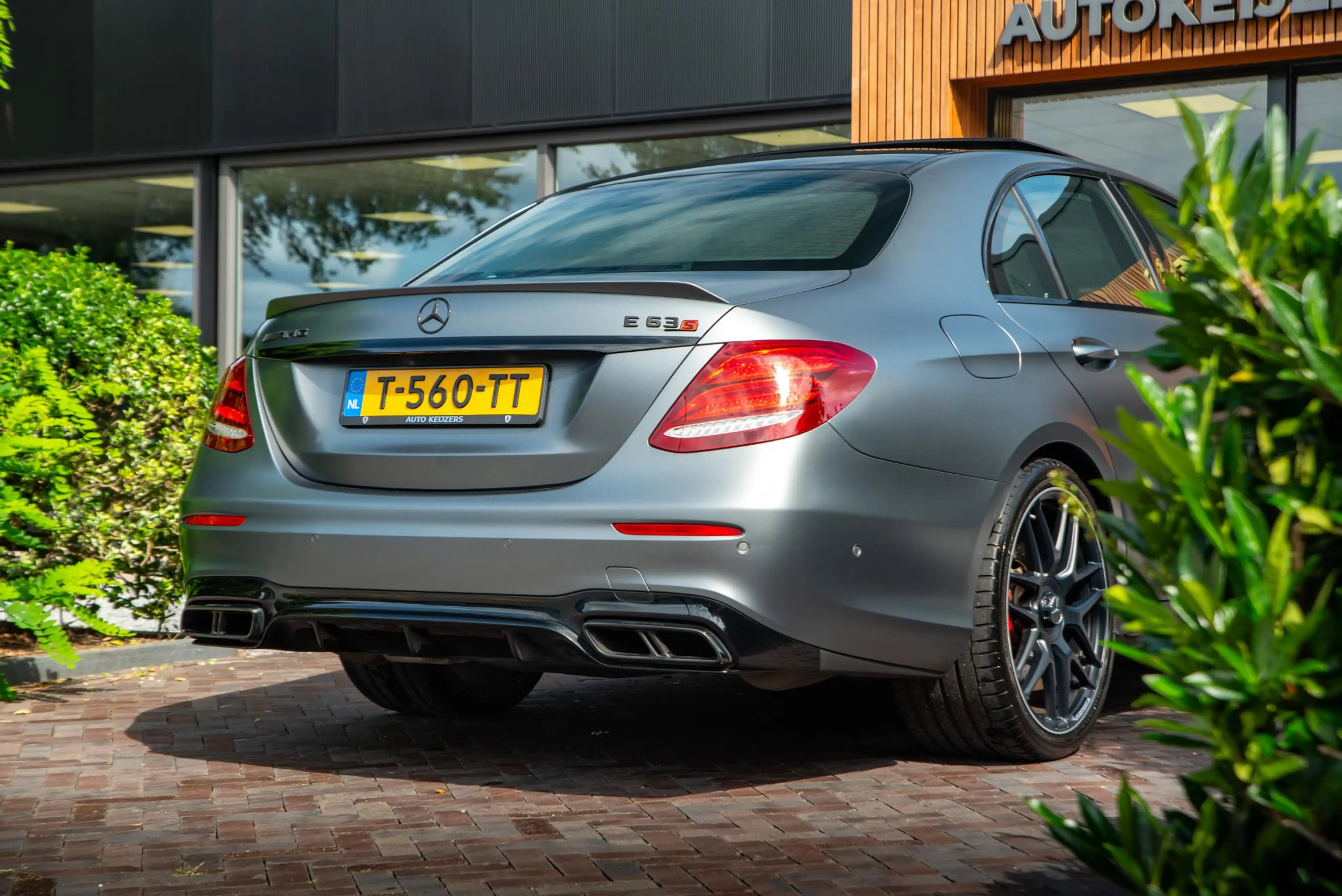 Mercedes-Benz E 63 AMG S 4MATIC+ Burmester Pano Widescreen Ambient 360 Ca — photo 7