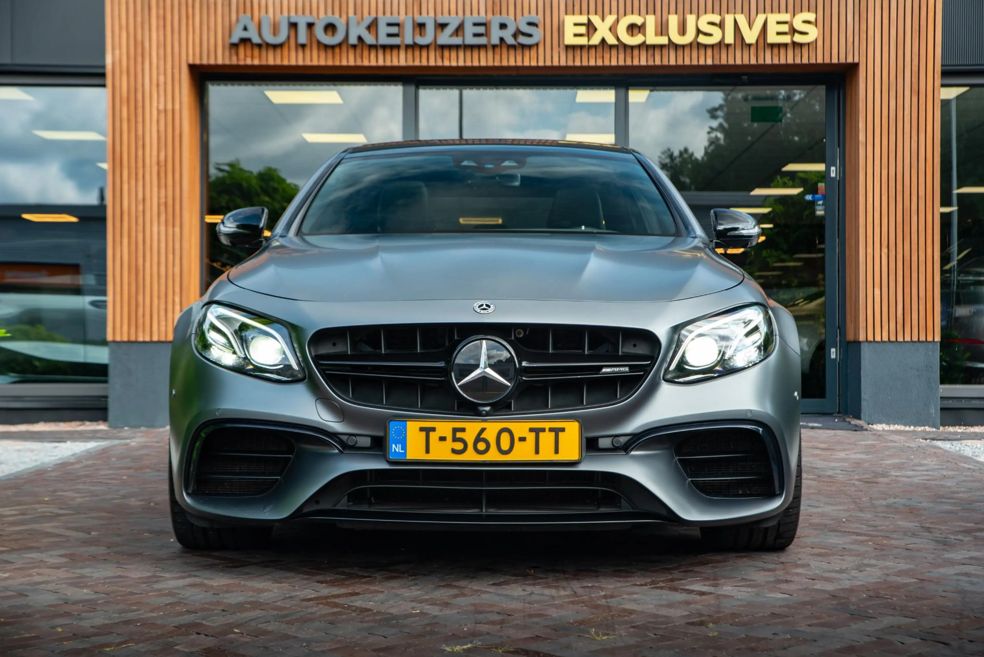 Mercedes-Benz E 63 AMG S 4MATIC+ Burmester Pano Widescreen Ambient 360 Ca — photo 2